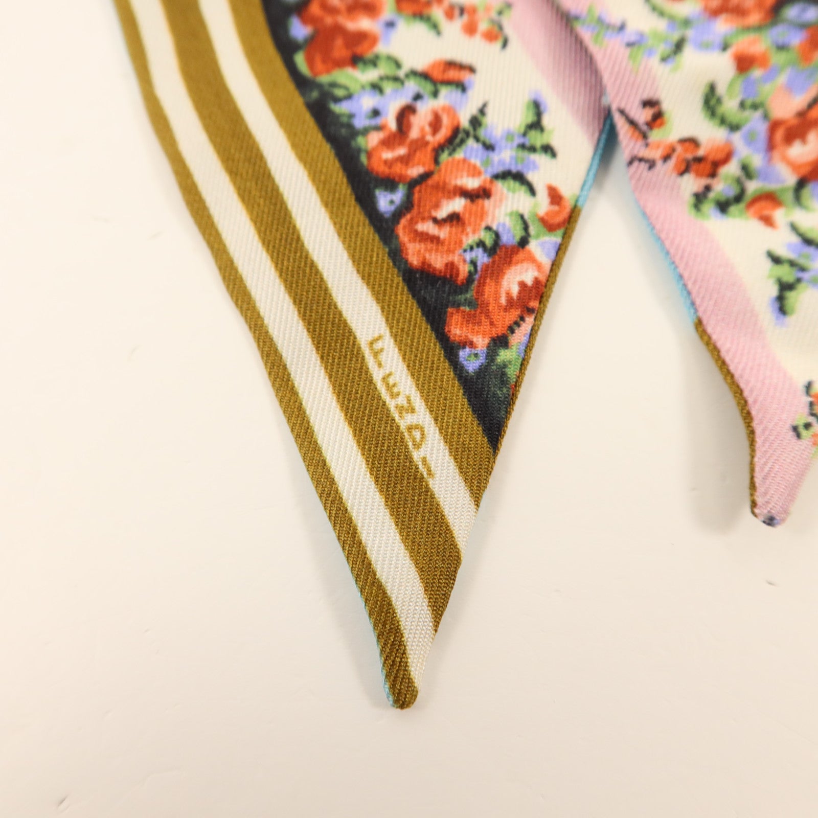 FENDI 絲質Scarf圍巾