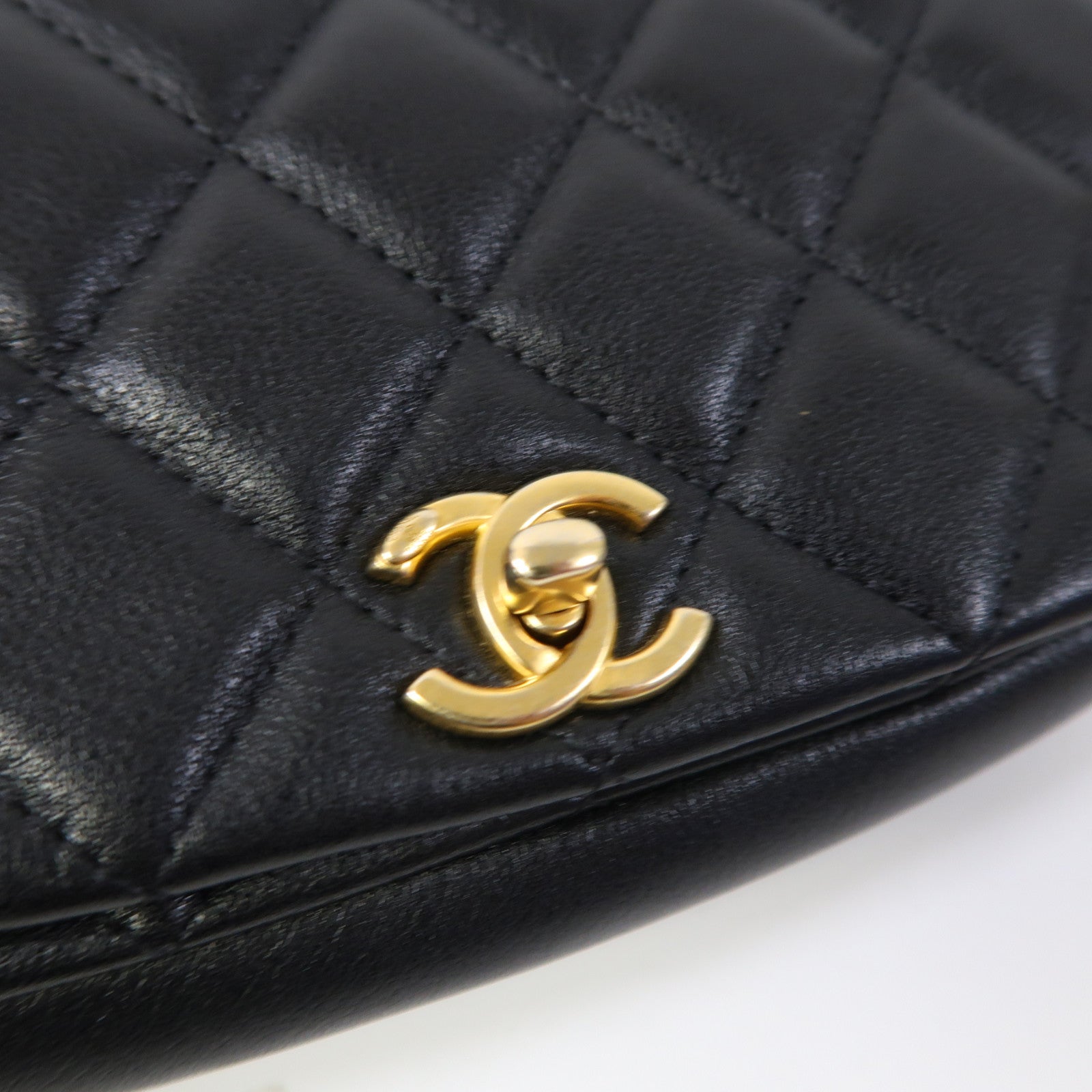 CHANEL 【激減優惠】菱格牛皮皮革Chain Shoulder金扣鏈帶肩背袋黑色