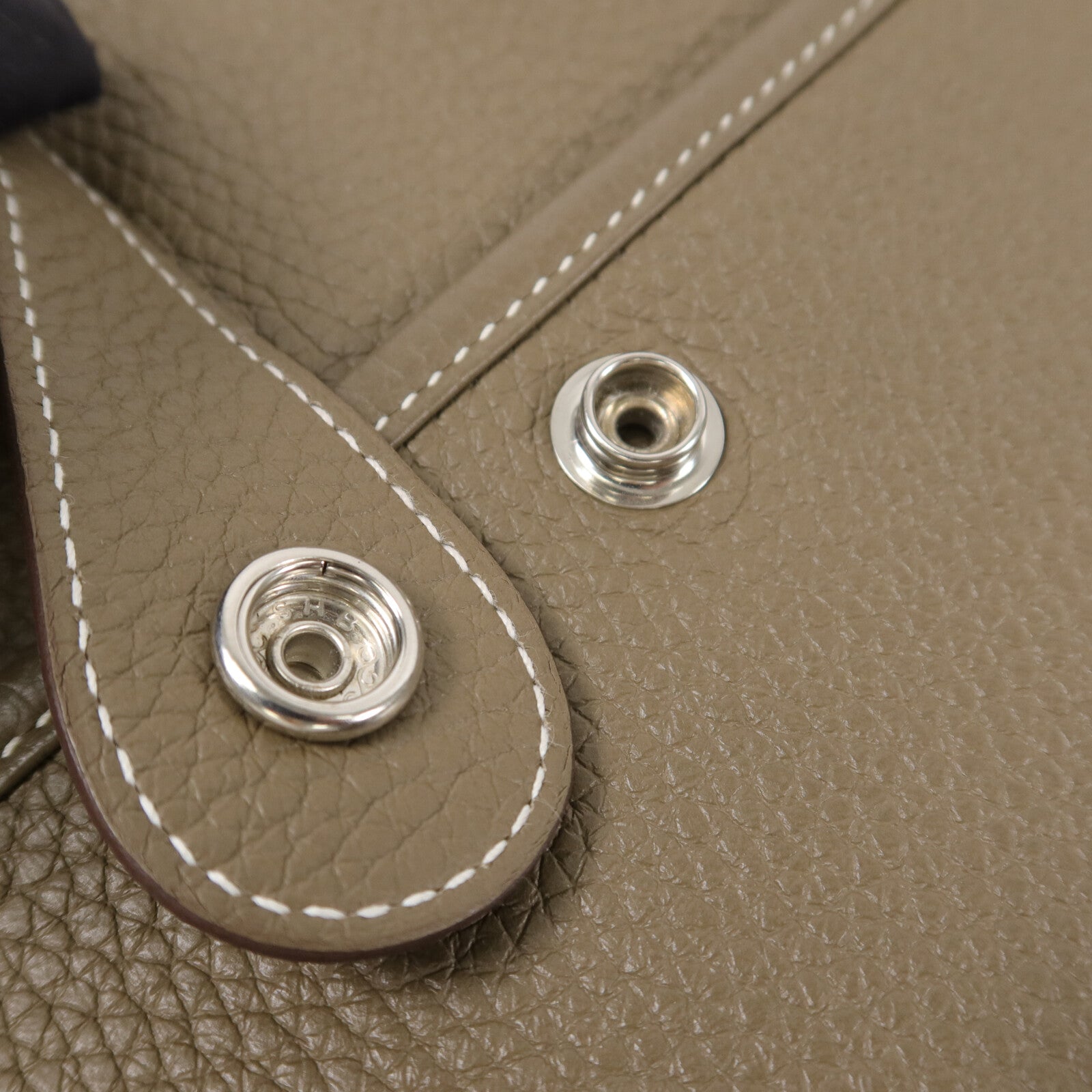 HERMES Clemence皮革Evelyne PM 肩背袋Etoupe