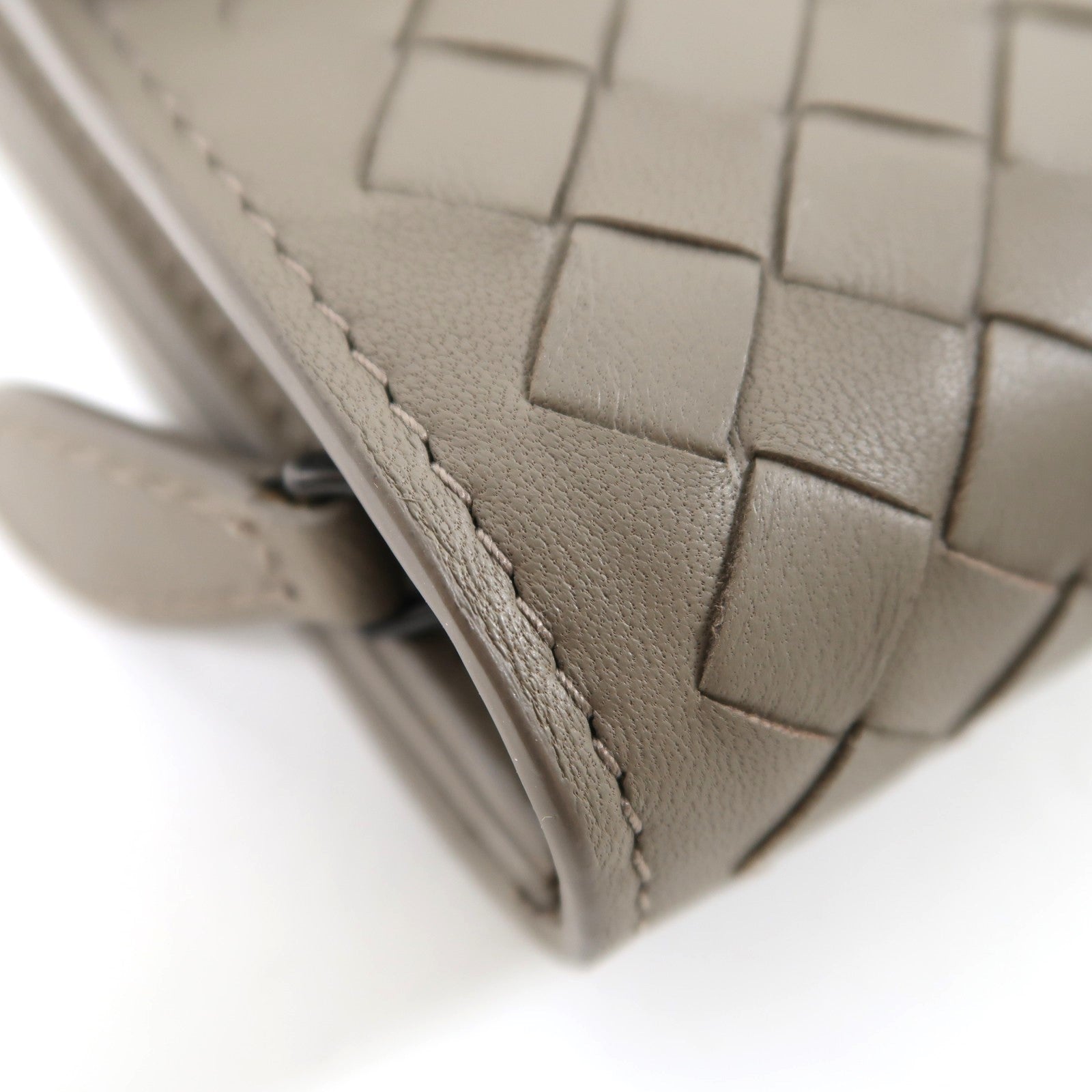 BOTTEGA VENETA 羊皮皮革Wallet銀扣錢包灰色