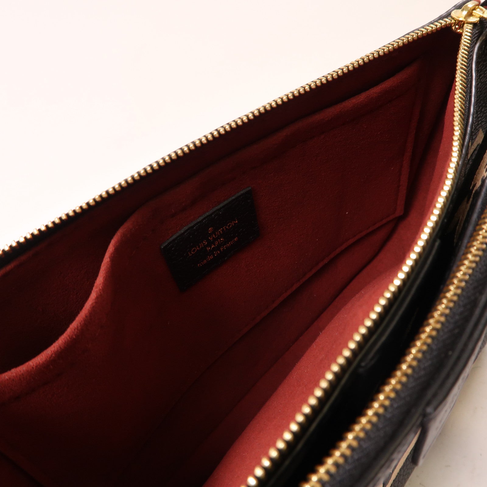 LOUIS VUITTON Monogram Empreinte Multi Pochette Accessoires金扣肩背袋黑色