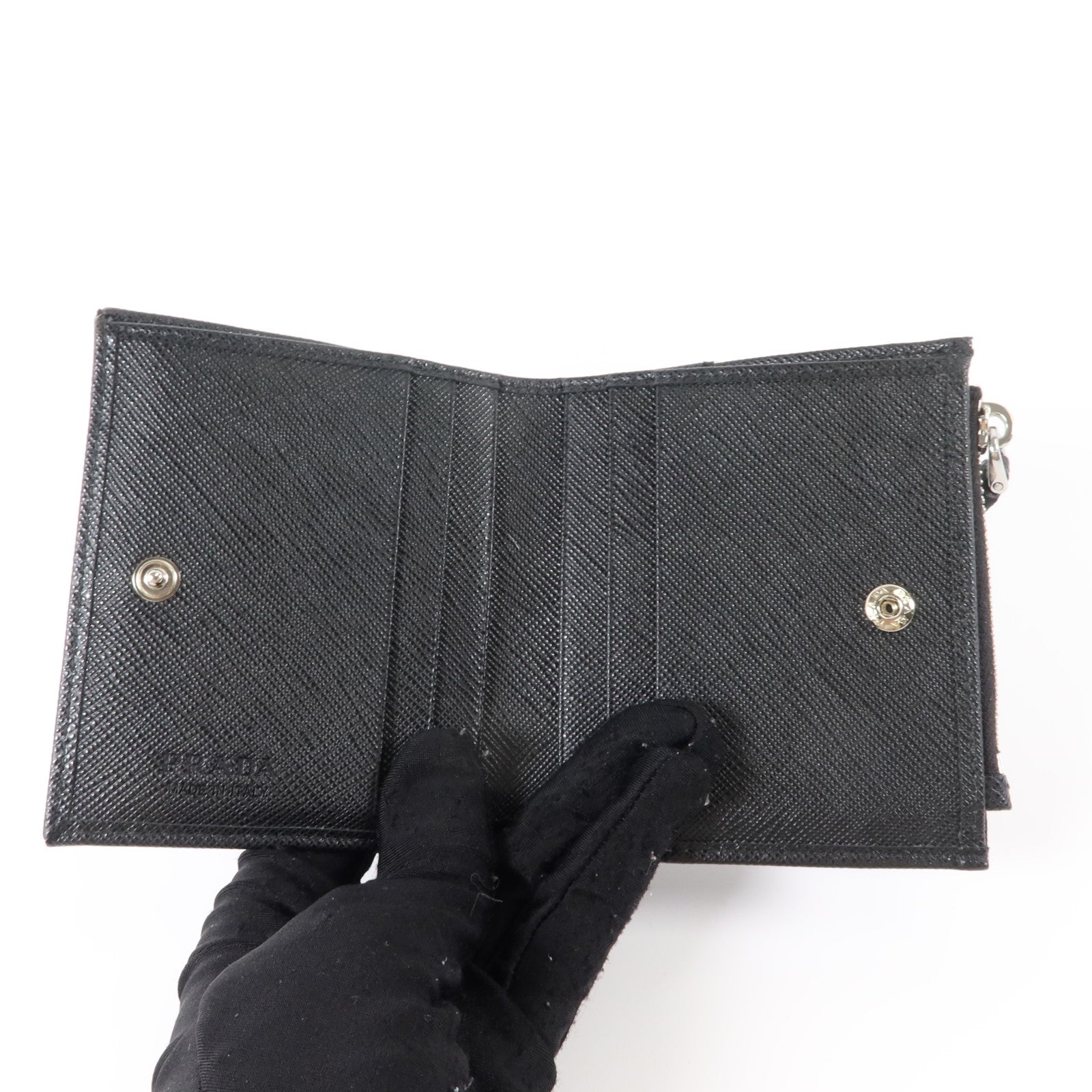 PRADA 再生尼龍Bifold Wallet銀扣錢包