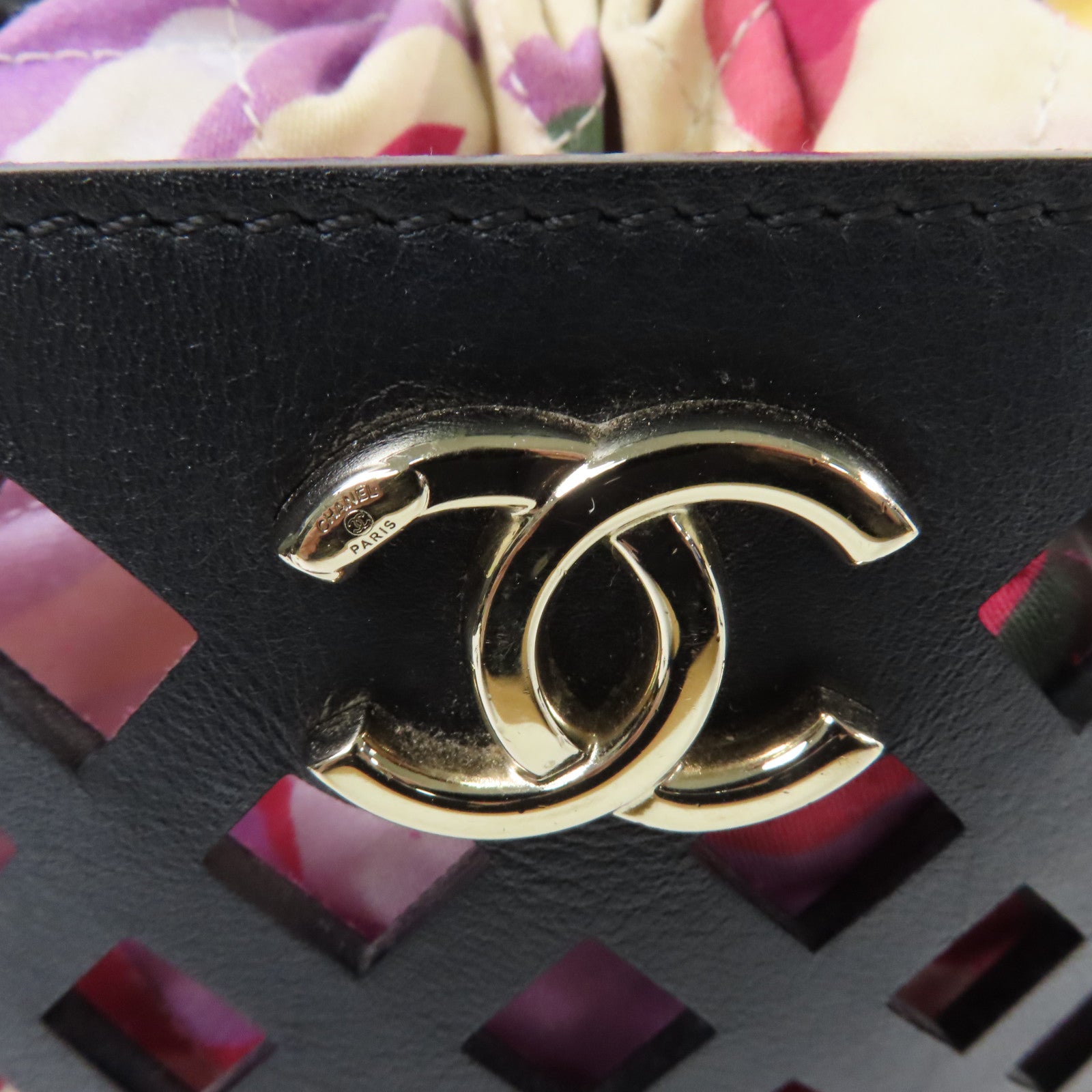CHANEL **【激減優惠】菱格牛皮皮革/帆布Chain Shoulder Bucket Bag金扣鏈帶肩背袋袋黑色/彩色