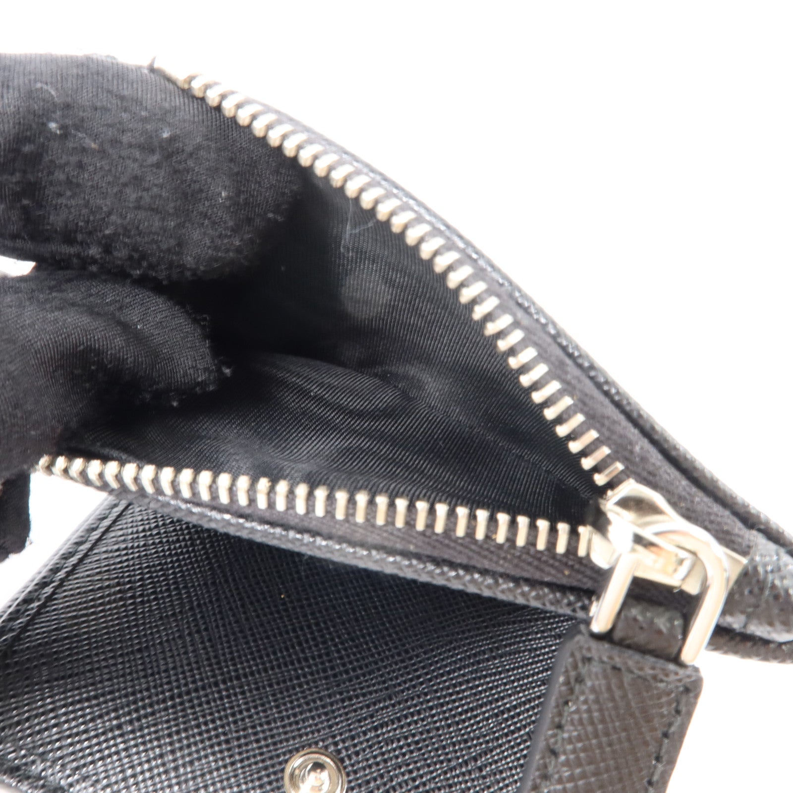 PRADA 再生尼龍Bifold Wallet銀扣錢包