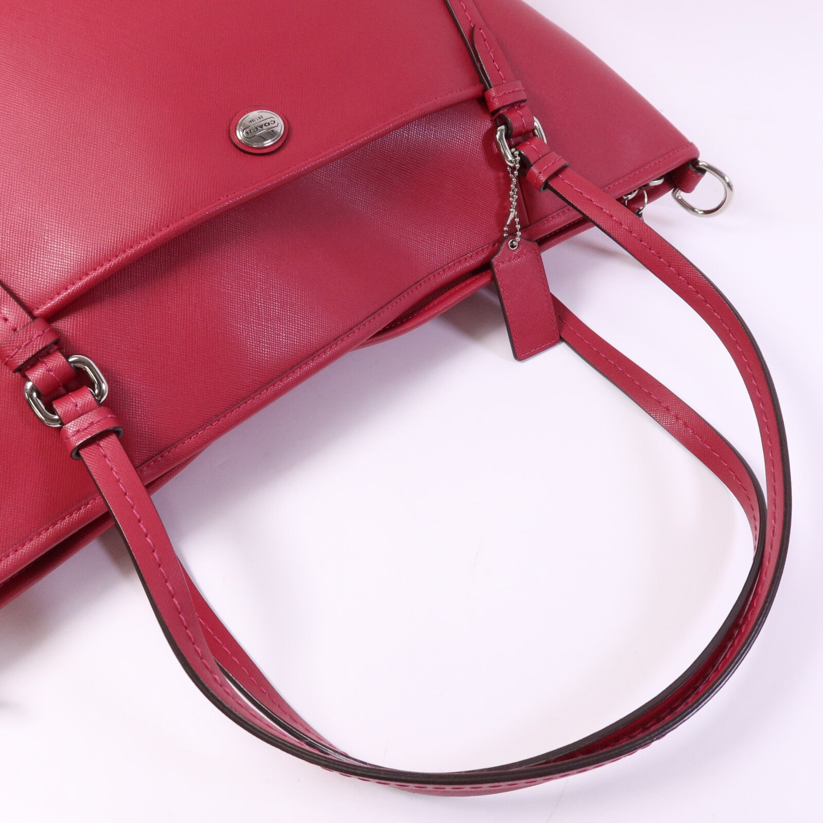 COACH 牛皮皮革Peyton Pocket Tote銀扣手挽袋