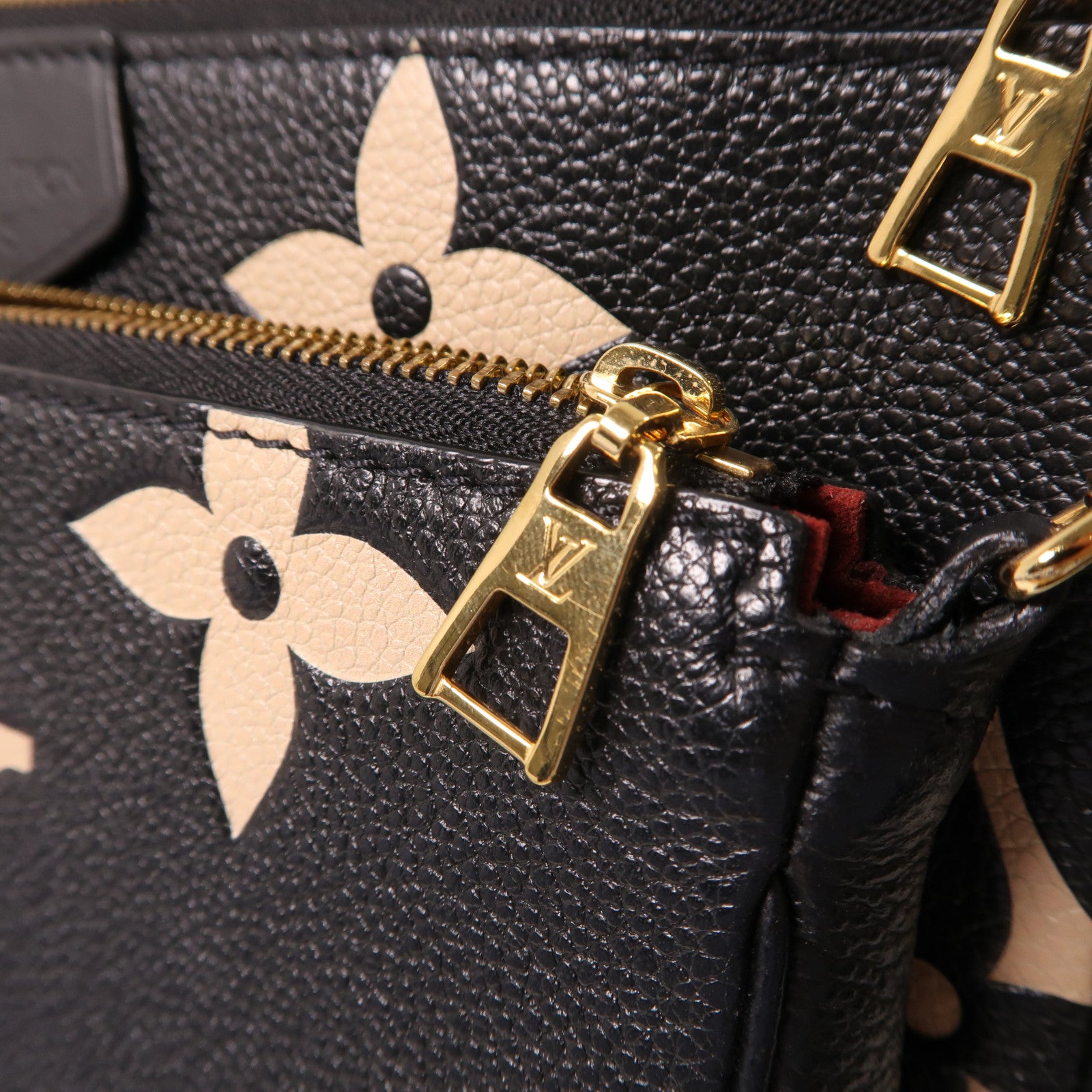 LOUIS VUITTON Monogram Empreinte Multi Pochette Accessoires金扣肩背袋黑色