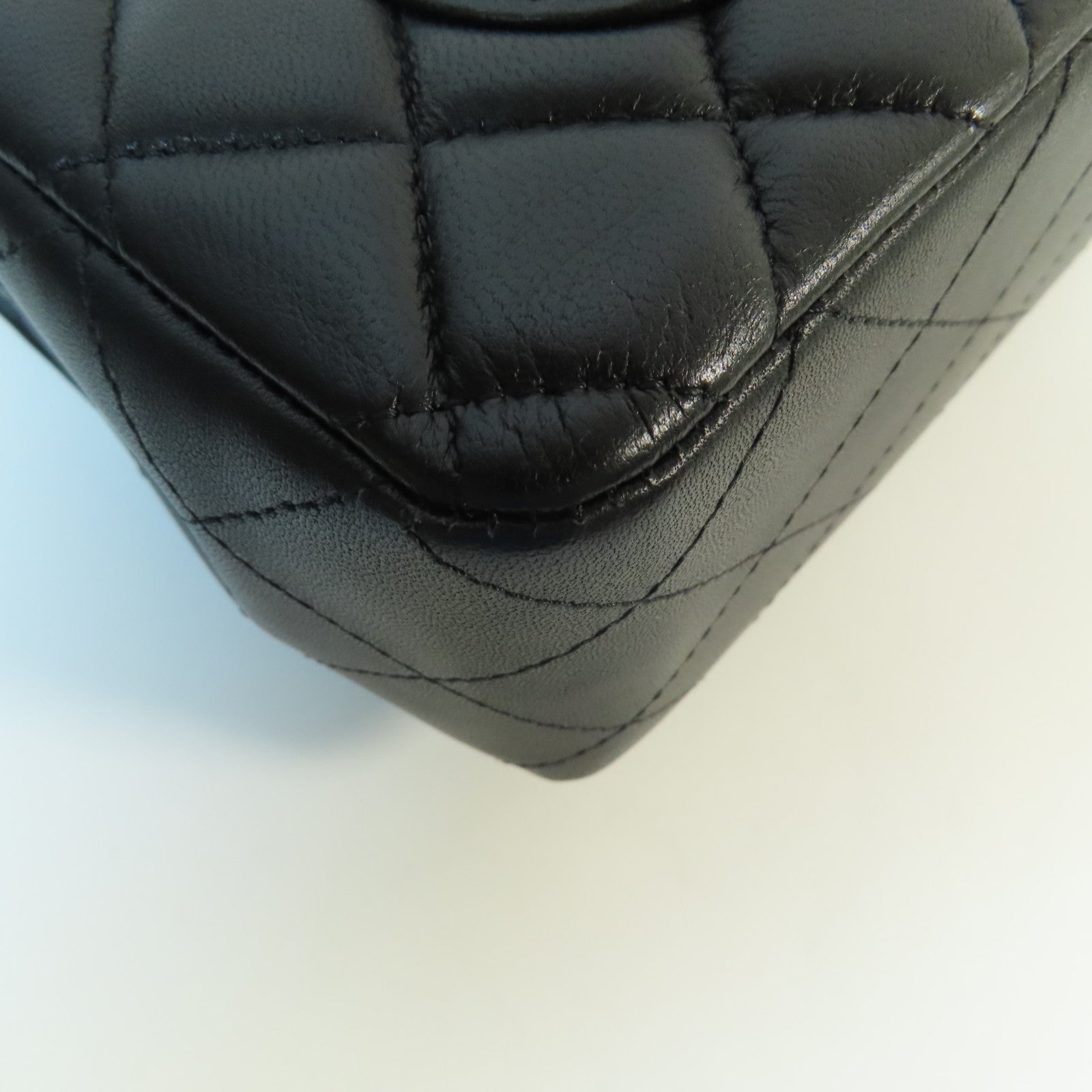 CHANEL 羊皮皮革Mini Classic 20銀扣鏈帶肩背袋