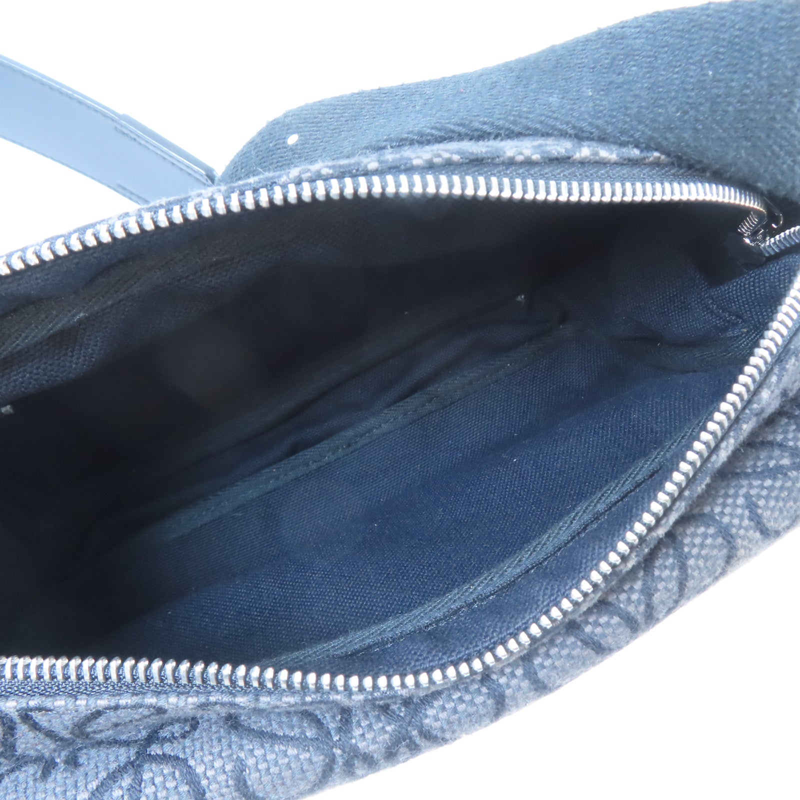 LOEWE 帆布Messenger Bag銀扣肩背袋黑色