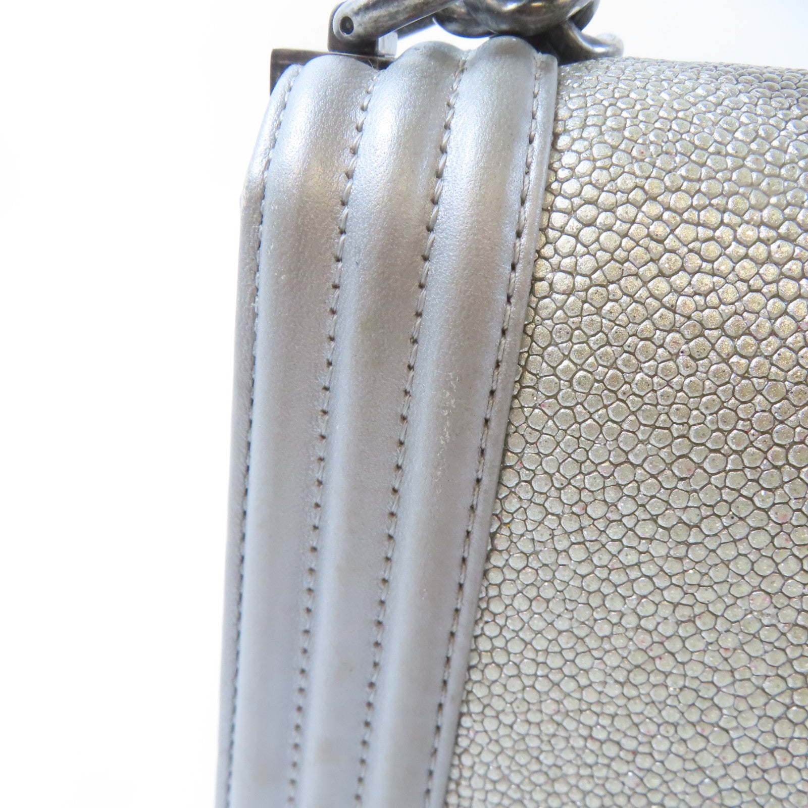 CHANEL 【激減優惠】皮革/Stingray Chanel Boy 20黑扣鏈帶肩背袋銀色