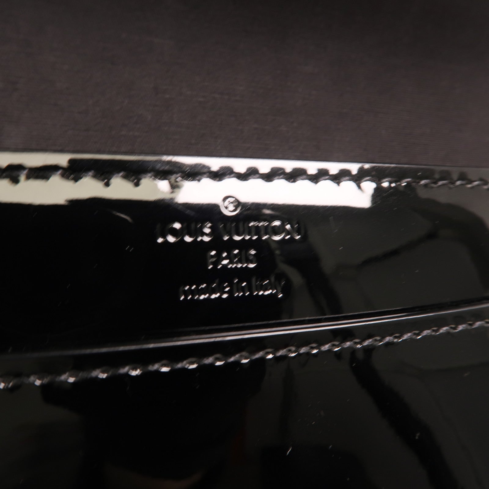 LOUIS VUITTON 【激減優惠】Monogram Vernis Louise EW金扣手拿包