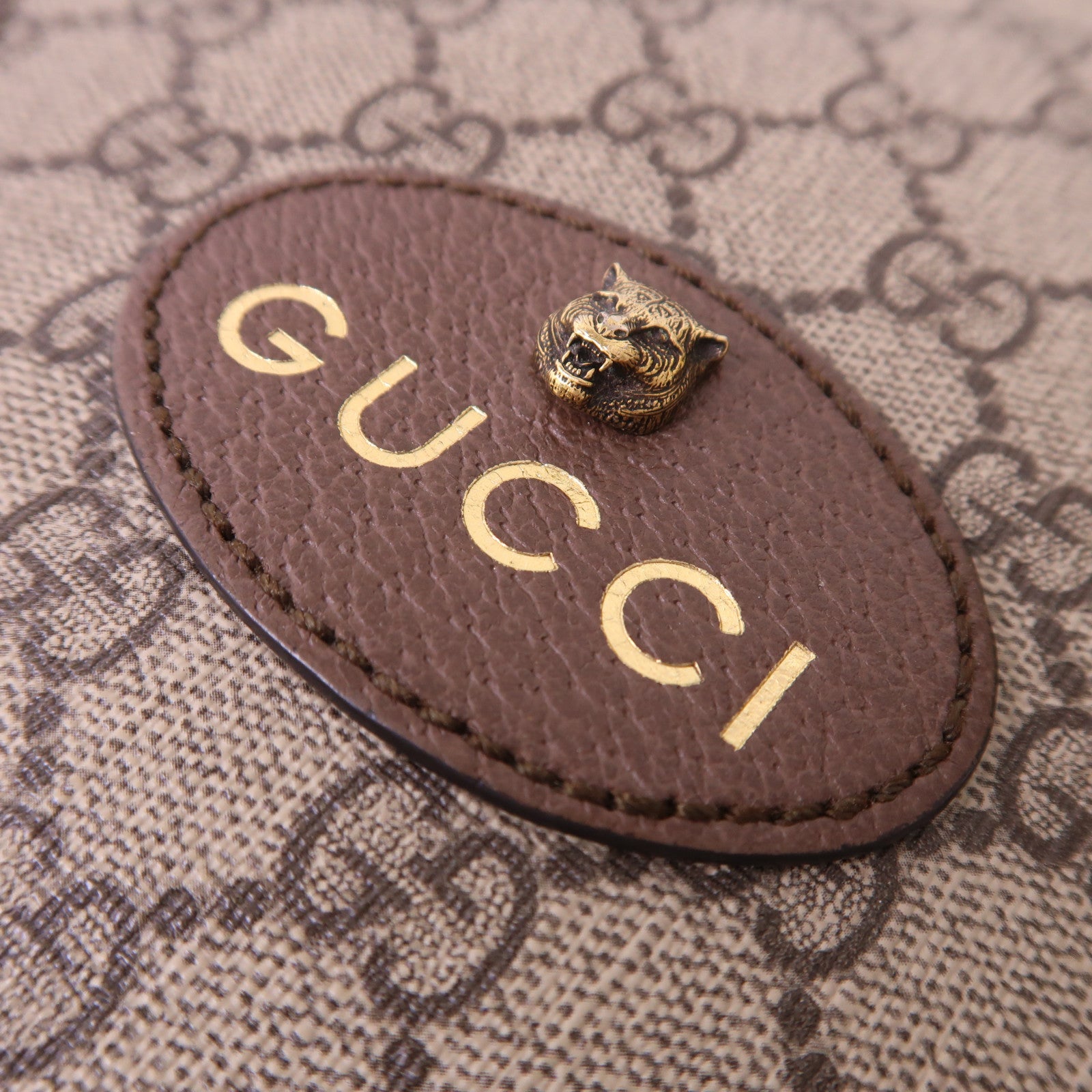 GUCCI 塗層帆布Neo Vintage GG Messenger金扣肩背袋