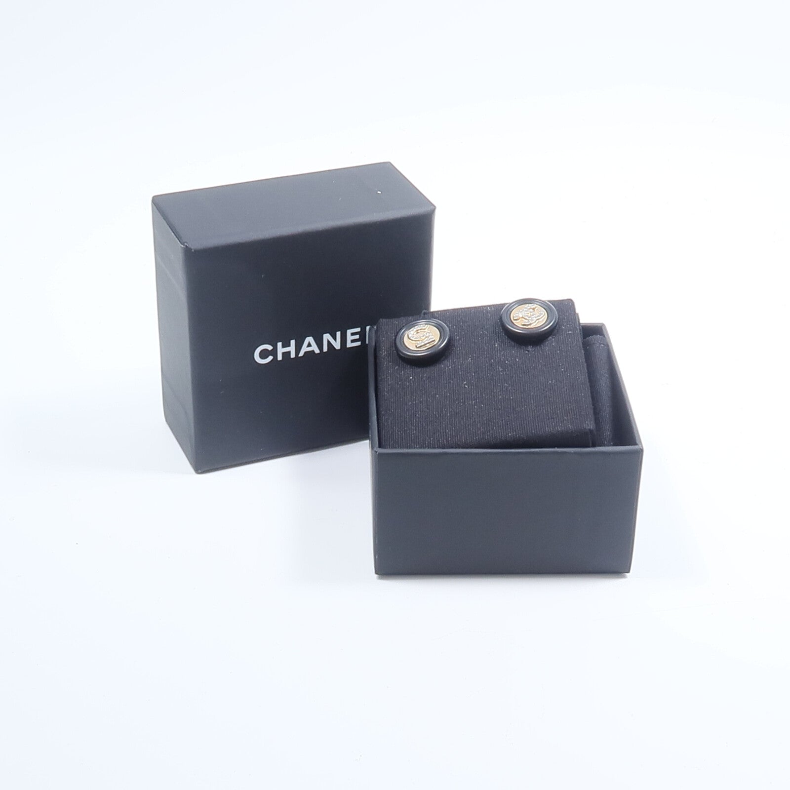CHANEL PVC/金屬Button Stud Earrings耳環