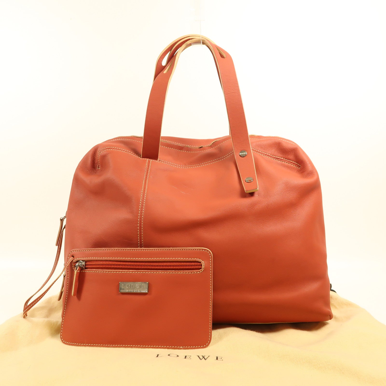 LOEWE 牛皮皮革Hand Bag銀扣手挽袋