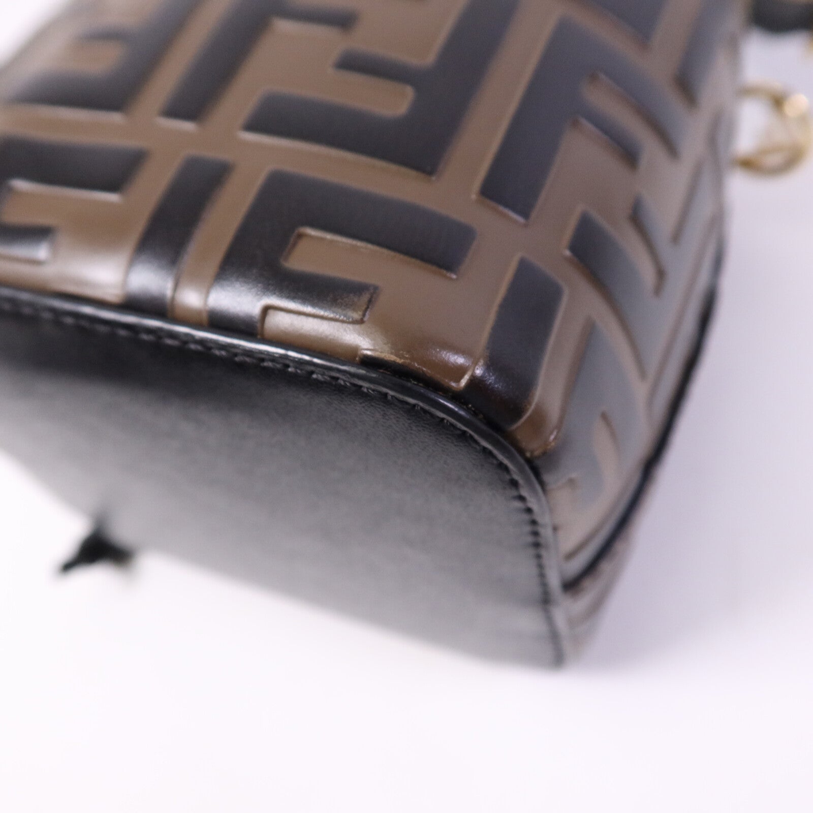 FENDI 牛皮皮革Mon Tresor Mini金扣手挽肩背兩用袋