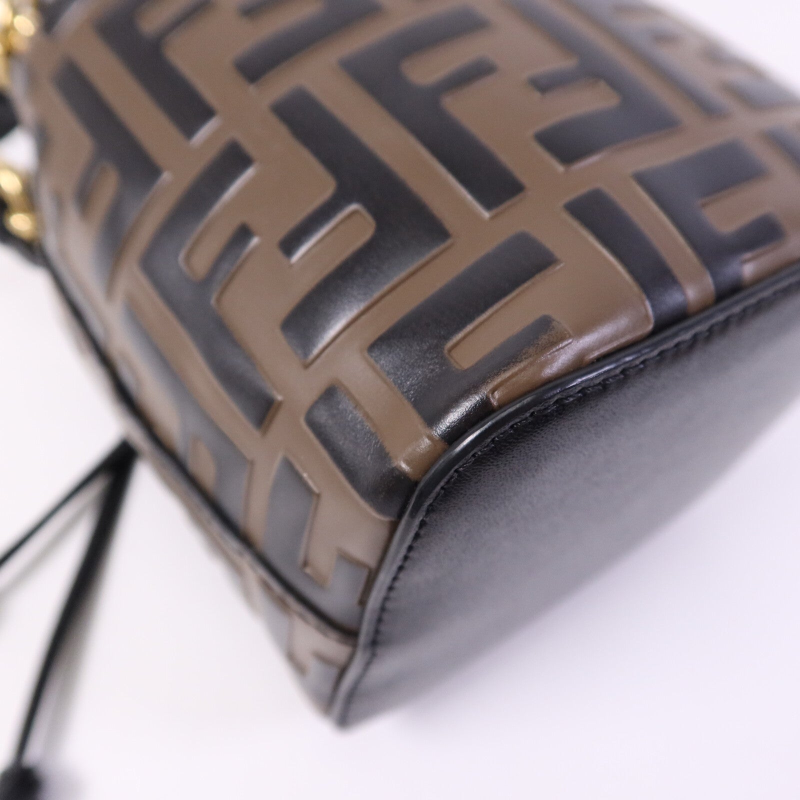 FENDI 牛皮皮革Mon Tresor Mini金扣手挽肩背兩用袋