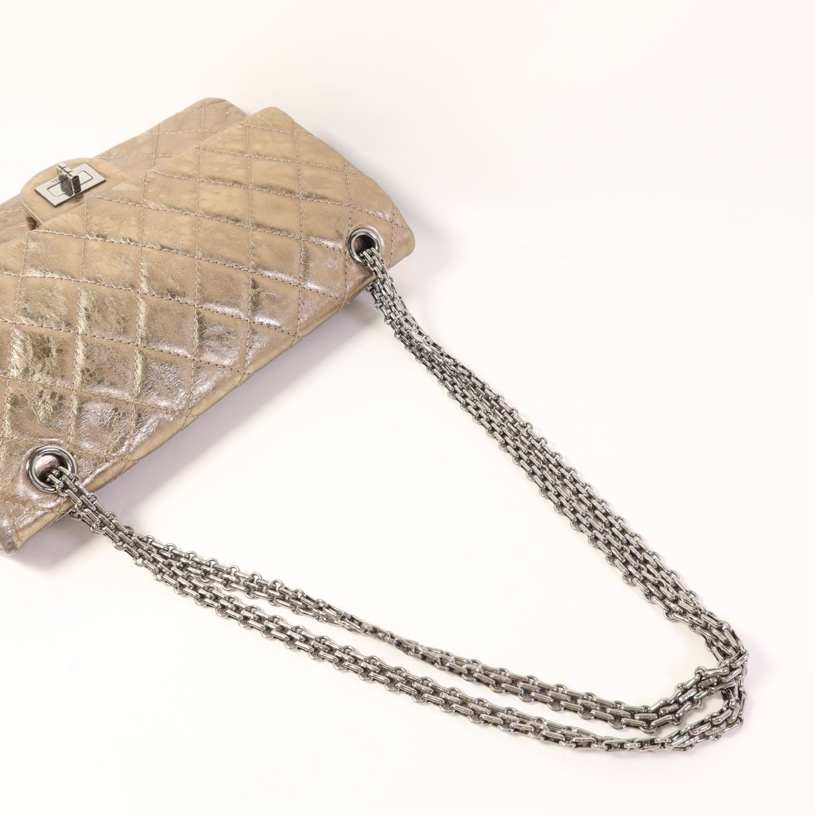 CHANEL 【激減優惠】牛皮皮革2.55銀扣鏈帶肩背袋