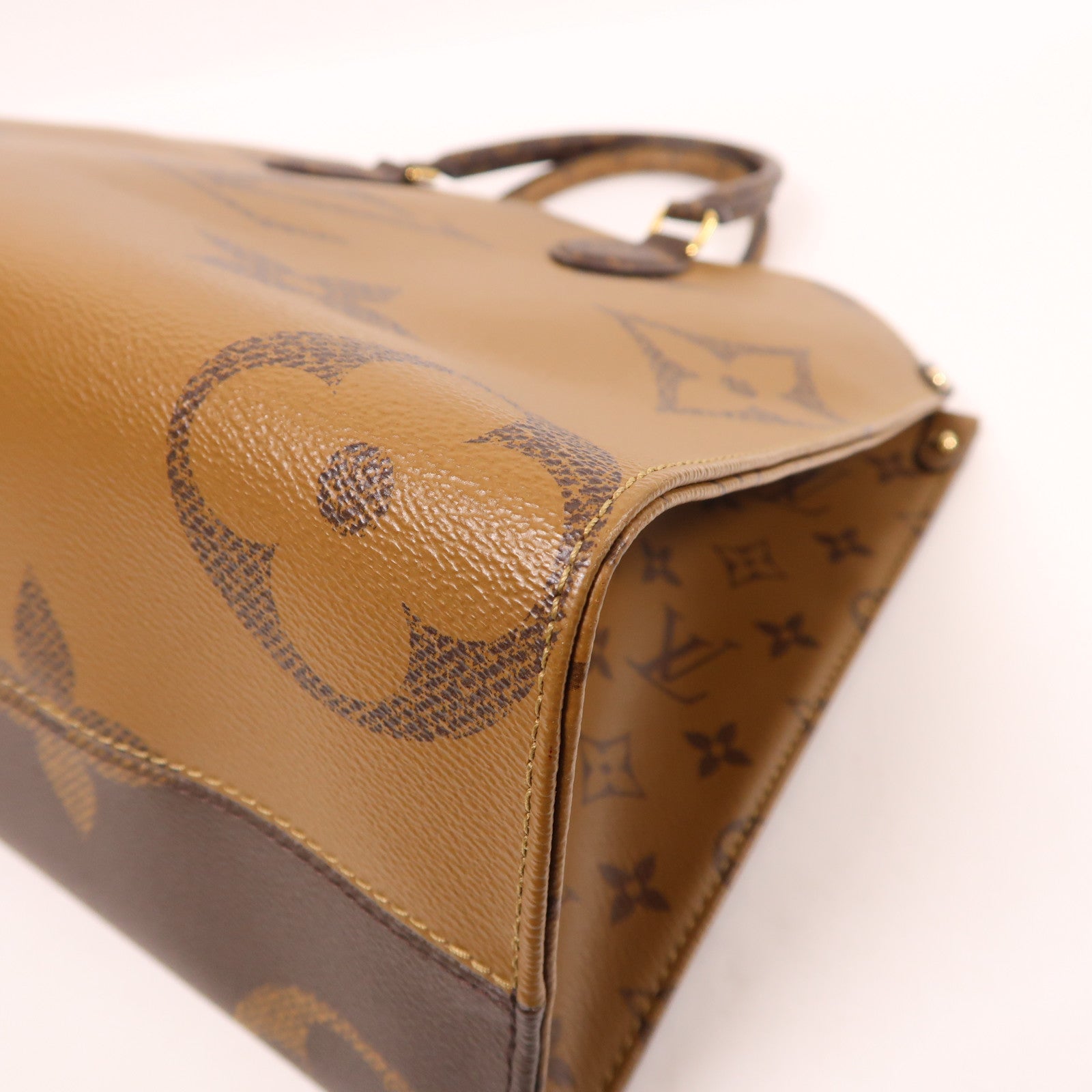 LOUIS VUITTON Monogram Giant On The Go MM金扣手挽肩背兩用袋