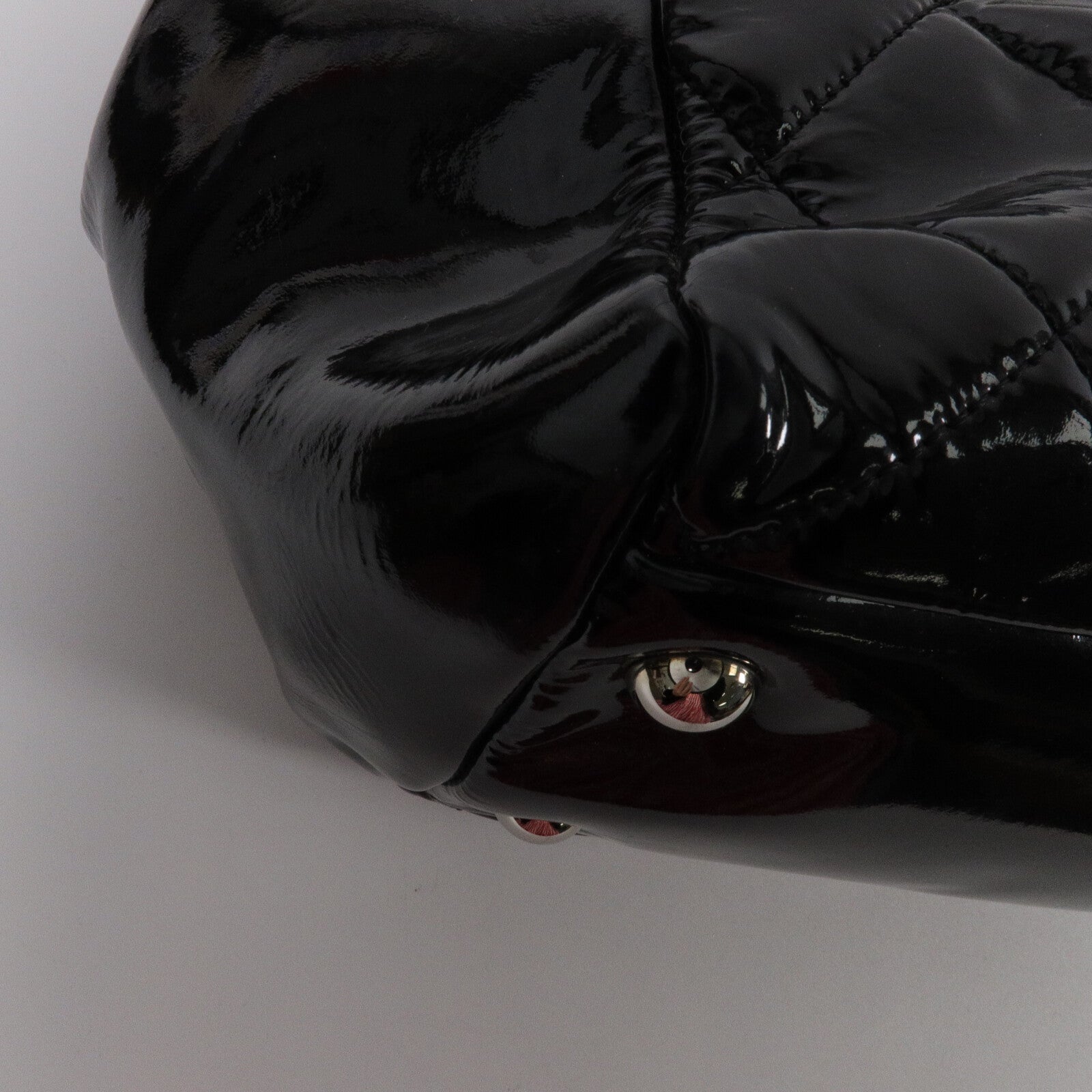 CHANEL 漆皮皮革Shoulder Bag鏈帶肩背袋