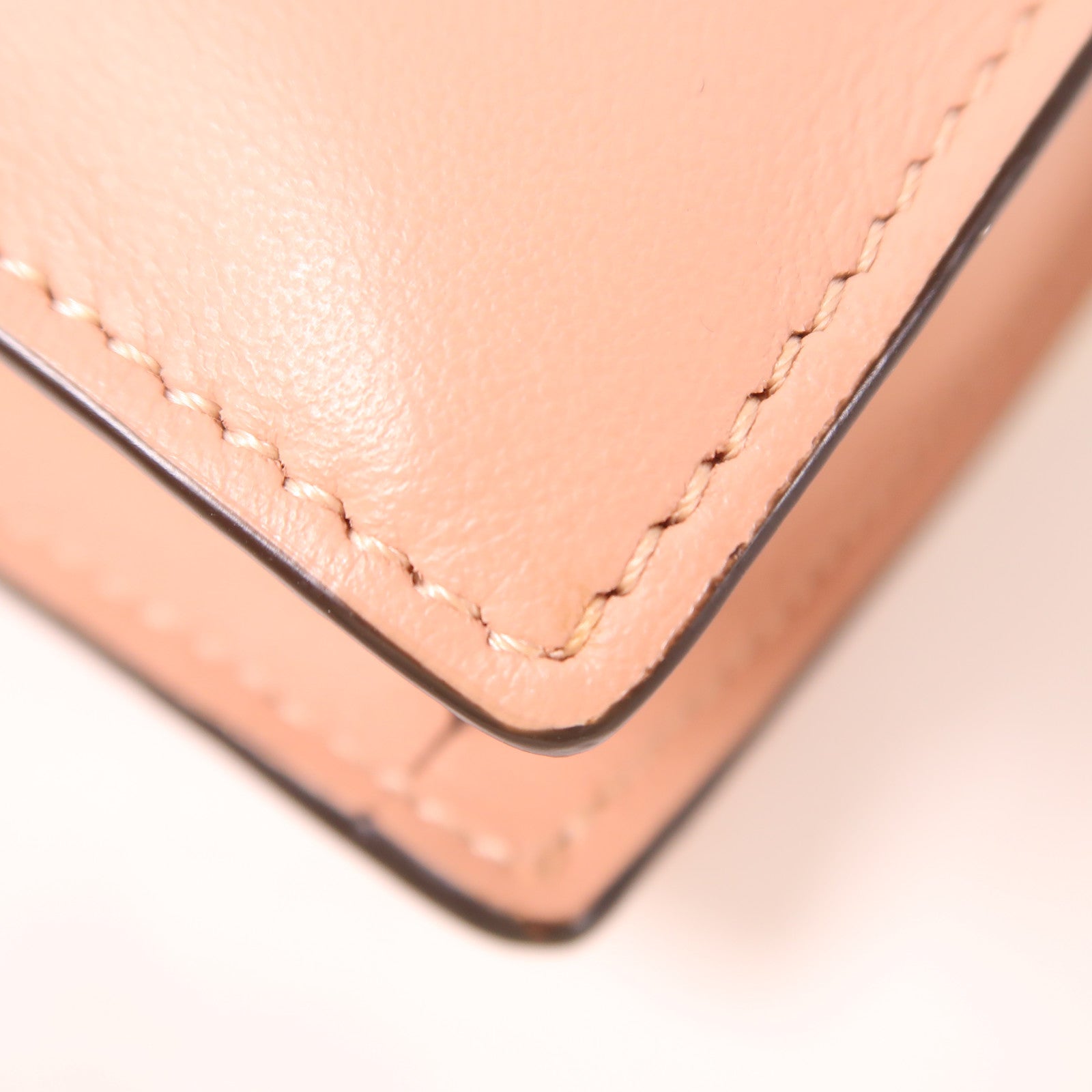 FENDI 牛皮皮革Phone Bag金扣鏈帶肩背袋