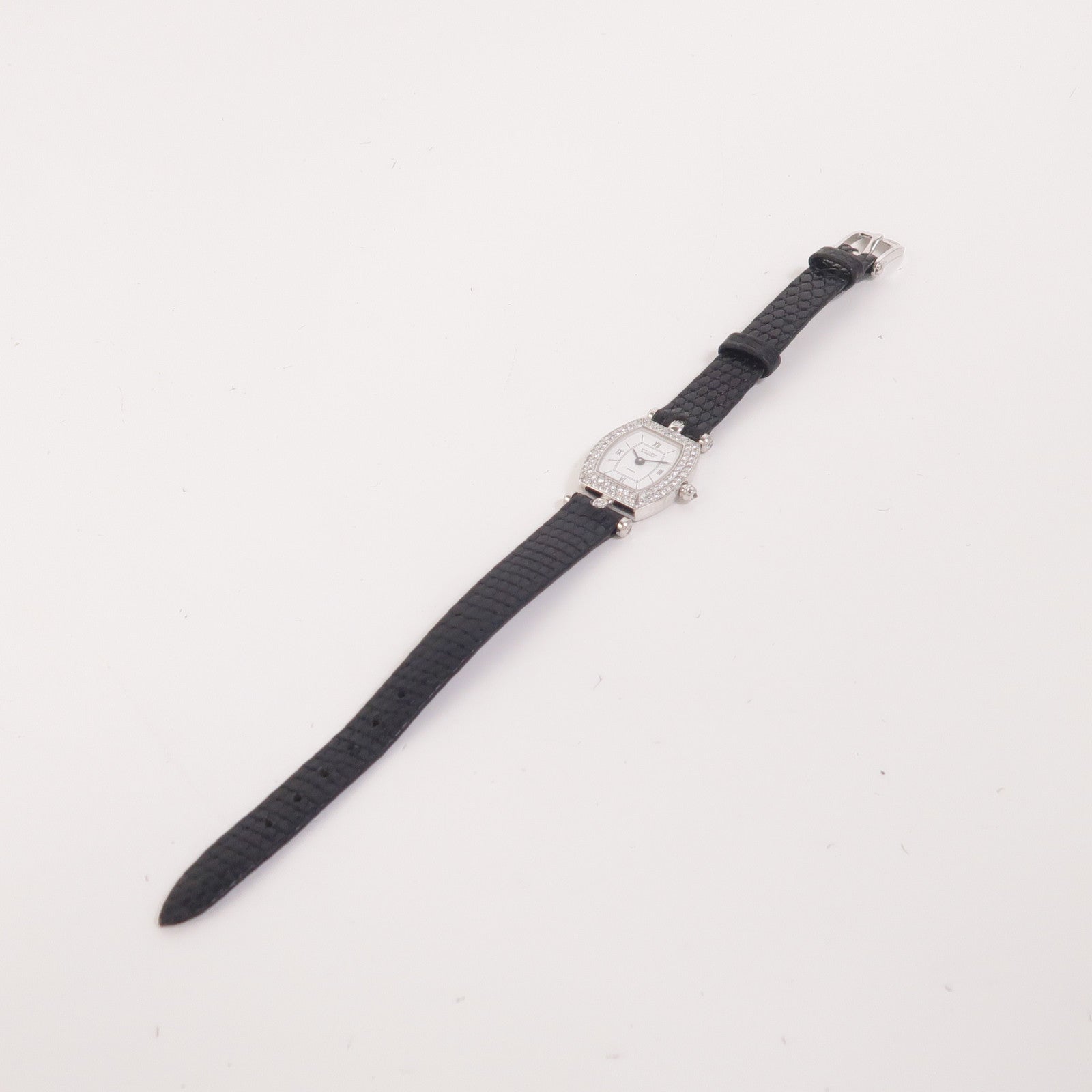Van Cleef & Arpels Classique Tonneau 322968