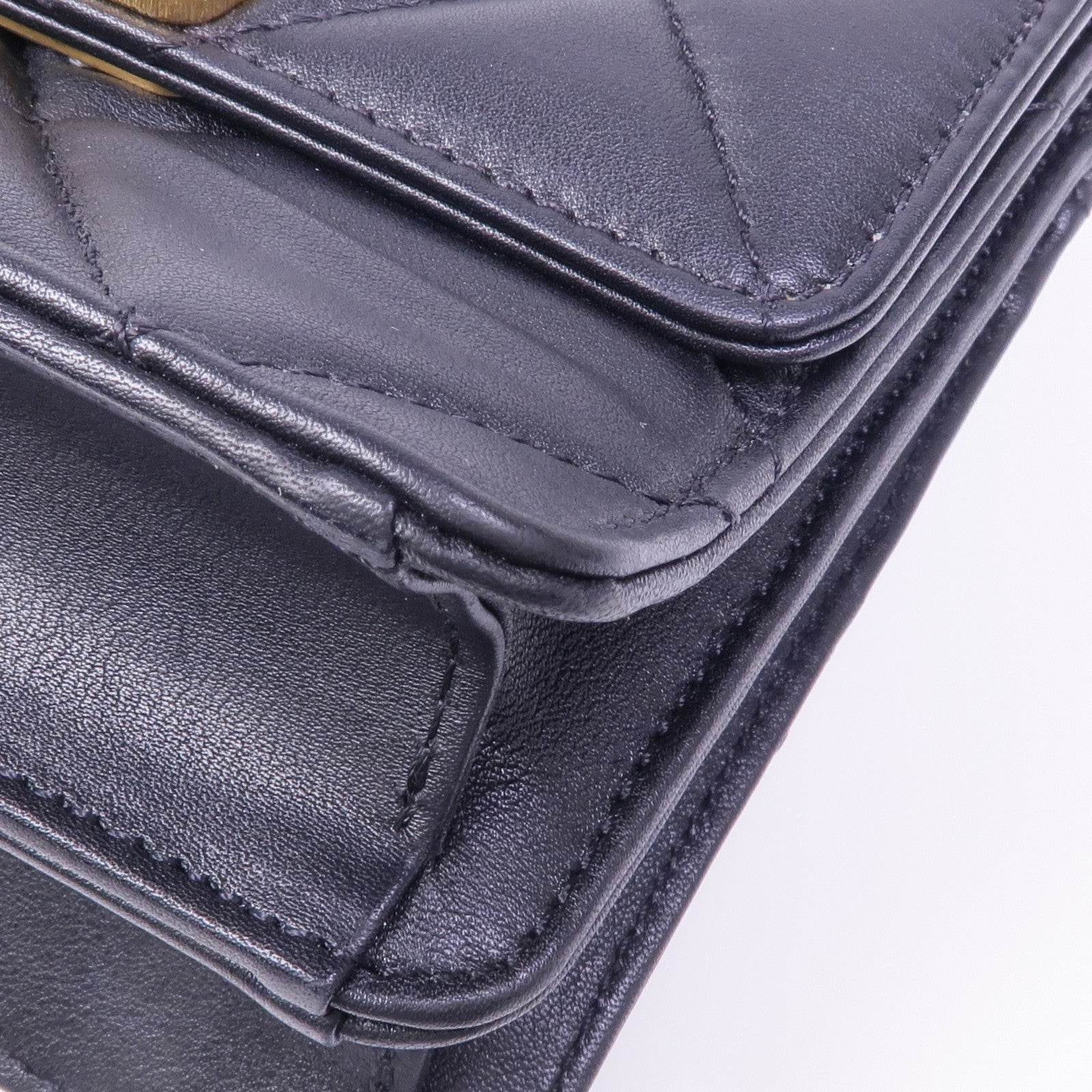 CHANEL 羊皮皮革Chain Shoulder金扣鏈帶肩背袋