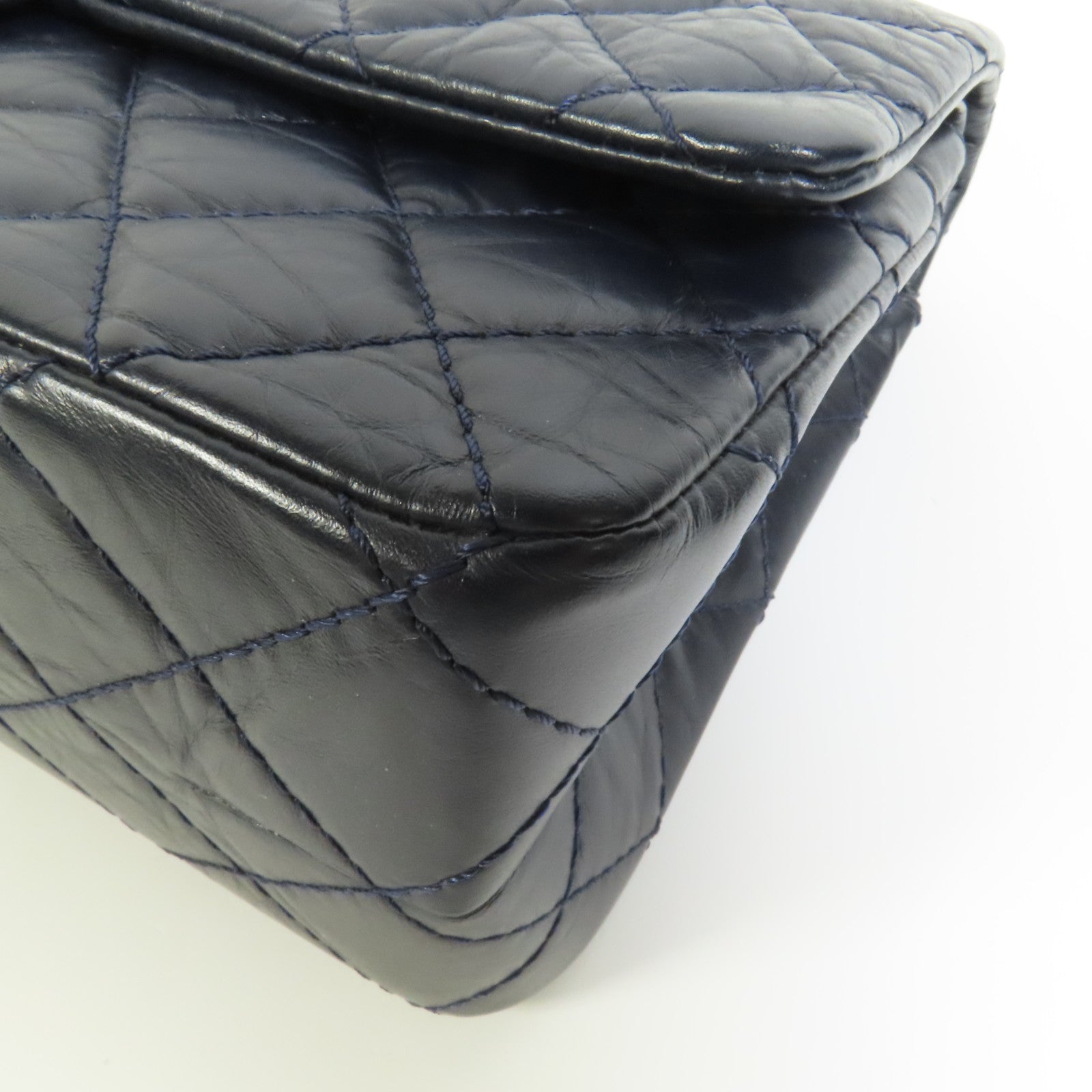 CHANEL 牛皮皮革2.55 Medium鏈帶肩背袋