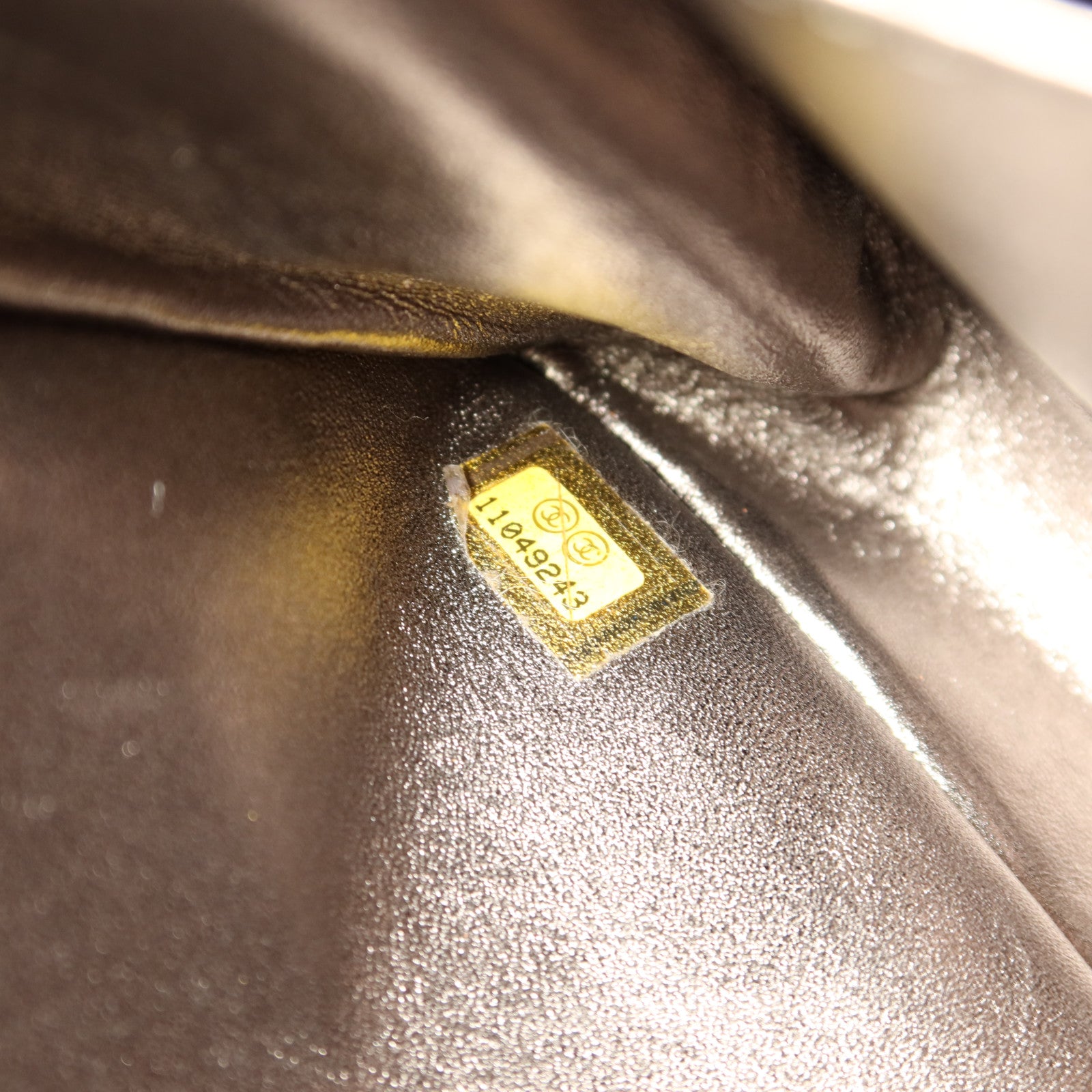 CHANEL 牛皮皮革2.55銀扣鏈帶肩背袋