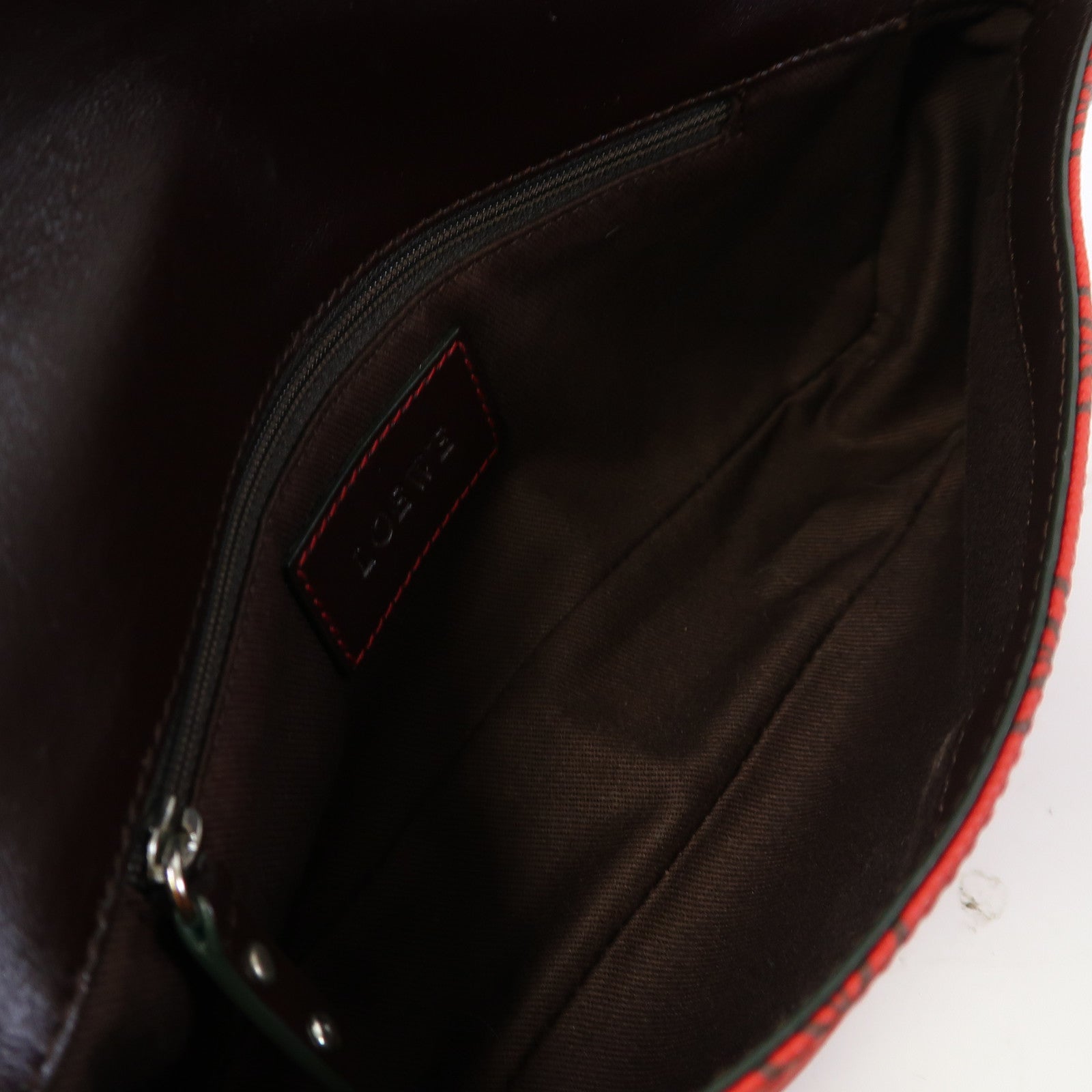 LOEWE 塗層帆布Shoulder Bag銀扣肩背袋紅色