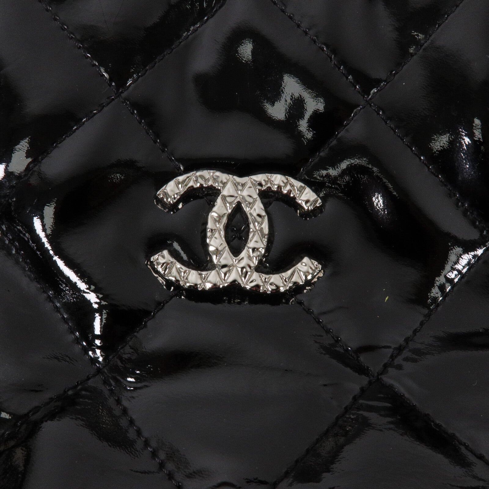 CHANEL 漆皮皮革Shoulder Bag鏈帶肩背袋