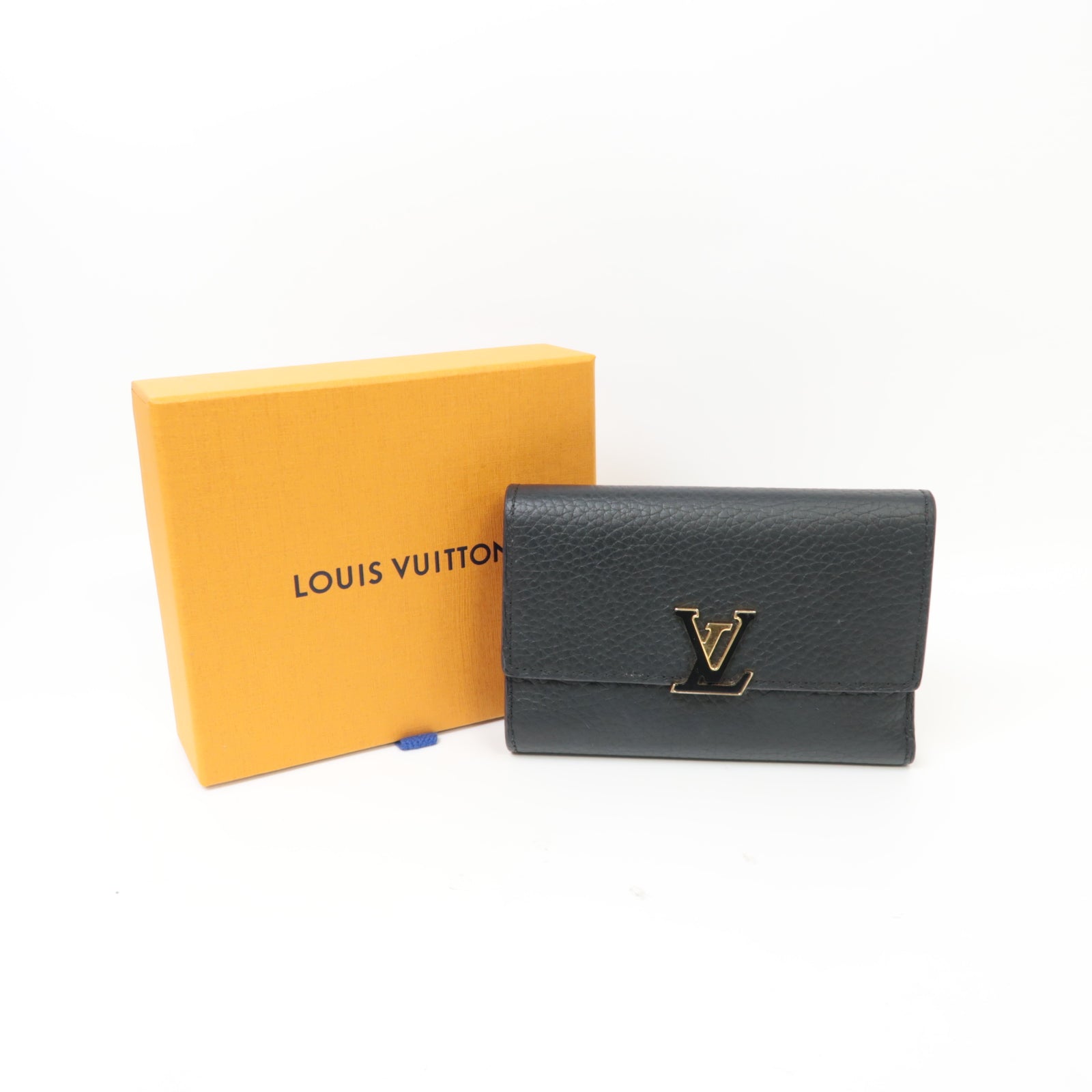 LOUIS VUITTON 【激減優惠】牛皮皮革Capucines Compact Wallet金扣錢包黒色