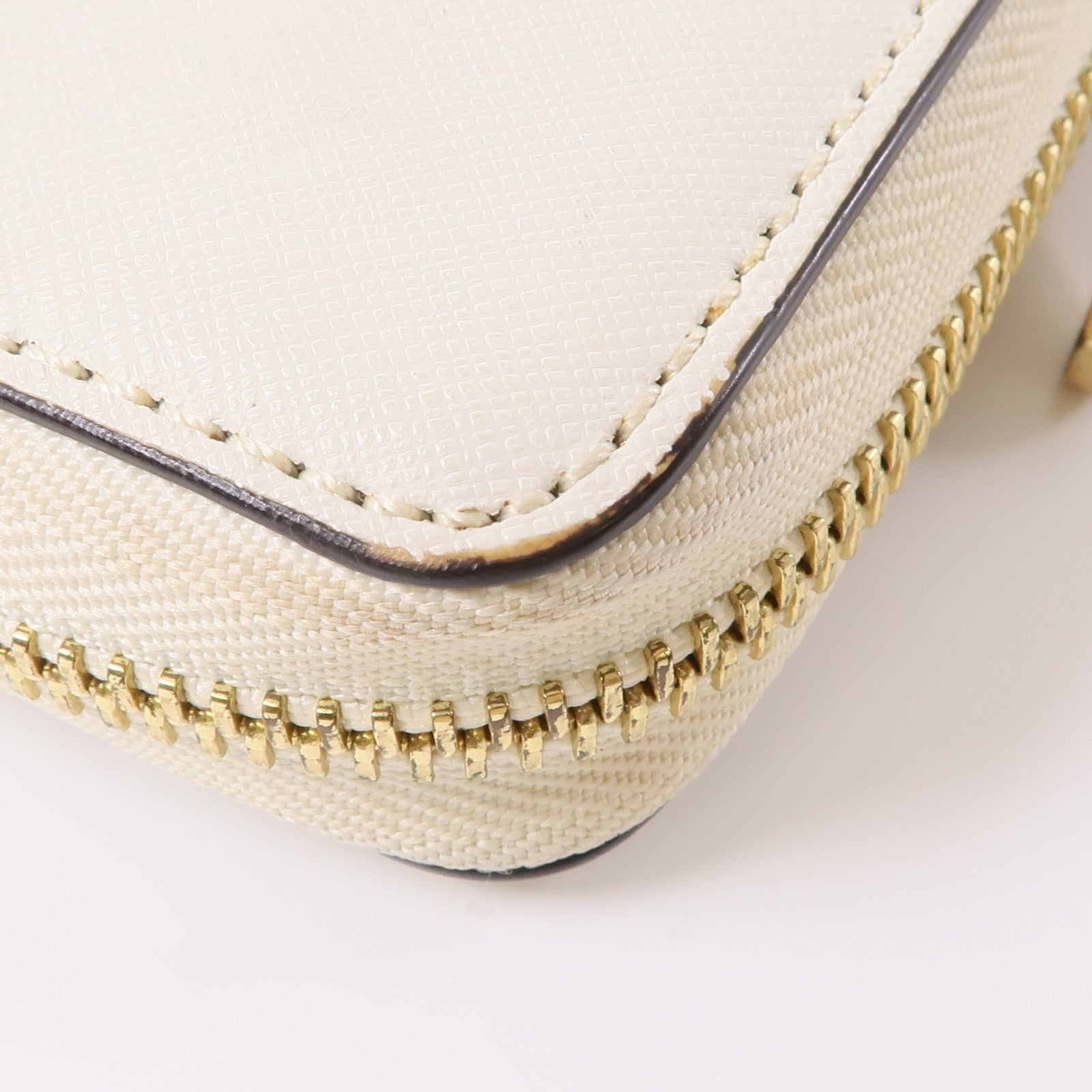 Michael Kors GHW Long Wallet Calfskin Leather White