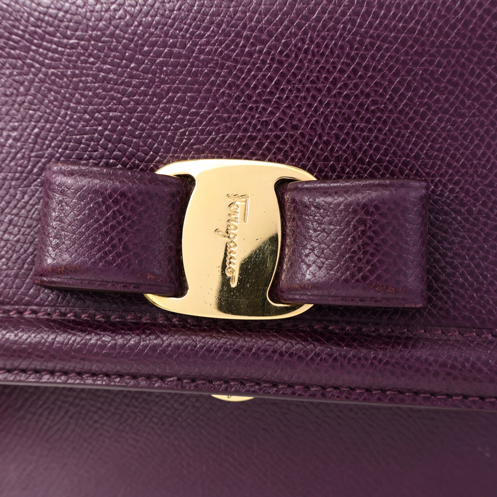 Salvatore Ferragamo 牛皮皮革Vara Ribbon手挽肩背兩用袋