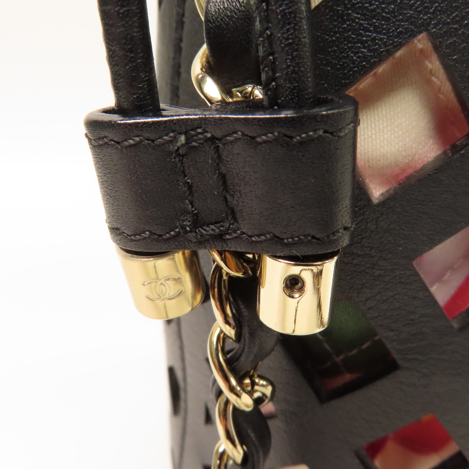 CHANEL **【激減優惠】菱格牛皮皮革/帆布Chain Shoulder Bucket Bag金扣鏈帶肩背袋袋黑色/彩色