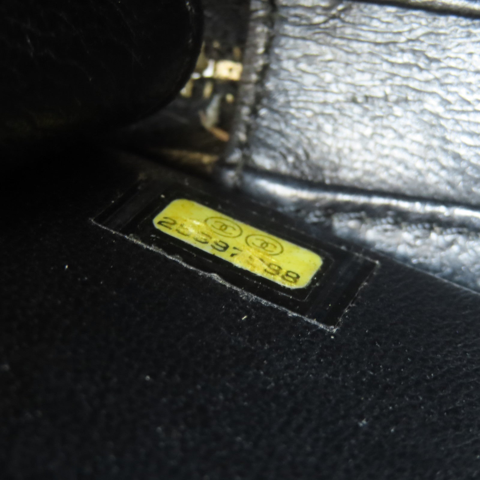 CHANEL 【激減優惠】菱格Caviar皮革Vanity Case金扣鏈帶手挽肩背兩用袋黑色