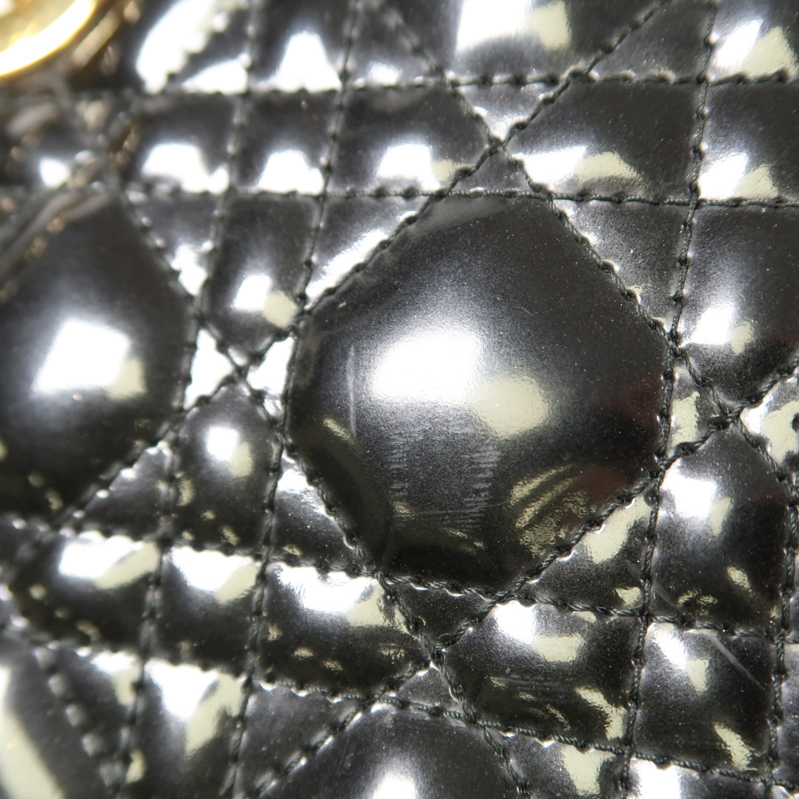 Dior 漆皮皮革Lady Dior Medium金扣手挽肩背兩用袋