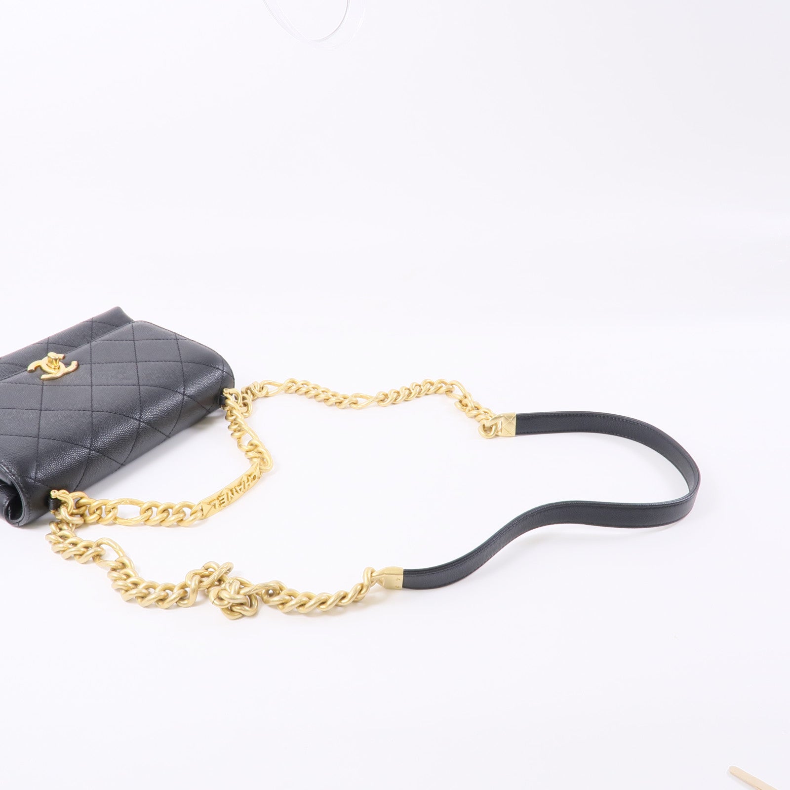 CHANEL 牛皮皮革Chain Shoulder金扣鏈帶手挽肩背兩用袋黑色