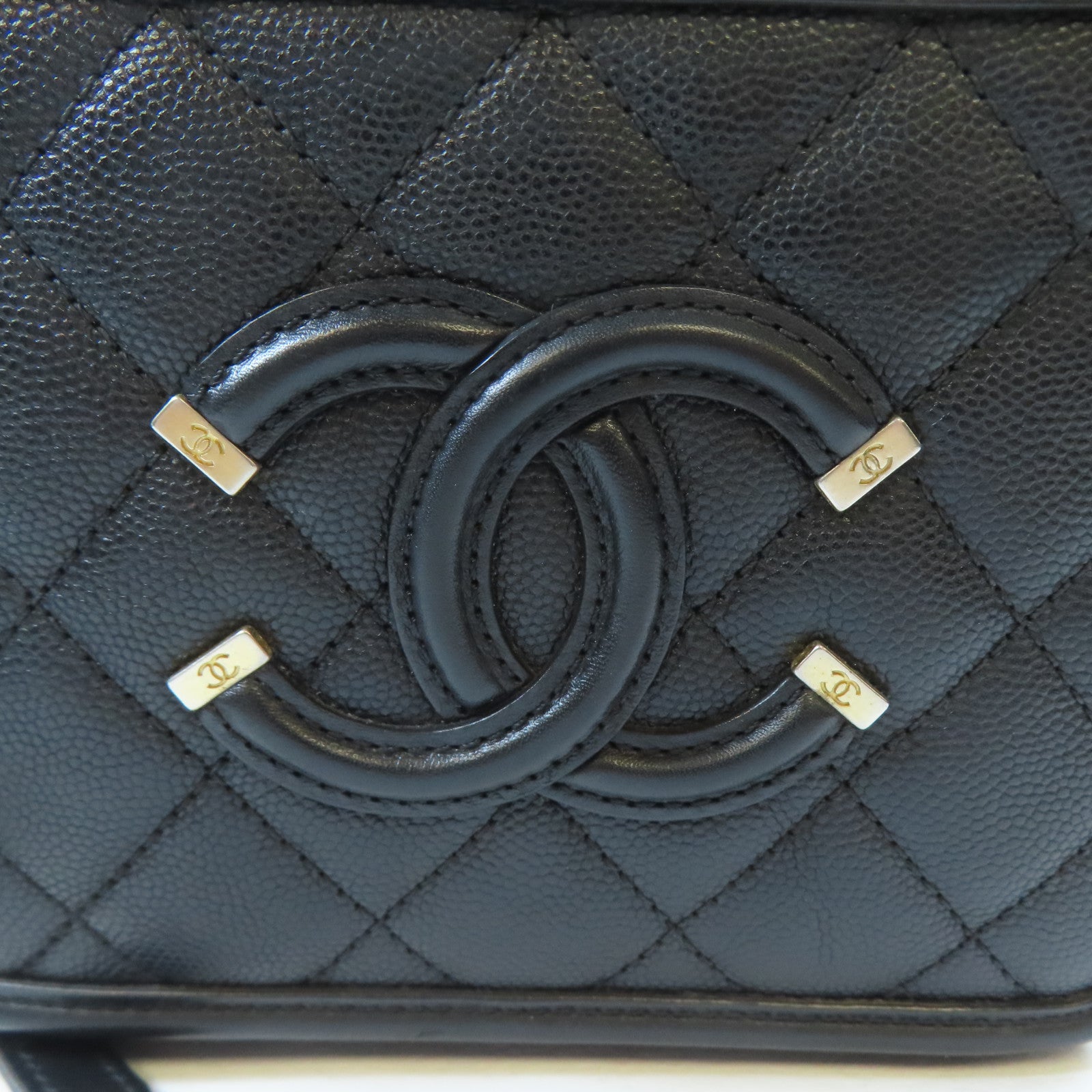 CHANEL 【激減優惠】菱格Caviar皮革Vanity Case金扣鏈帶手挽肩背兩用袋黑色