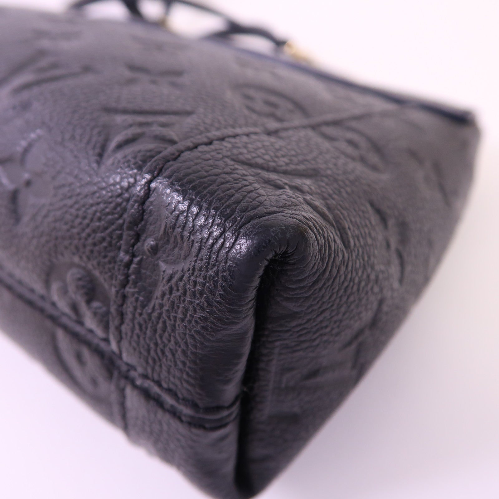 LOUIS VUITTON Monogram Empreinte Blanche BB金扣手挽肩背兩用袋