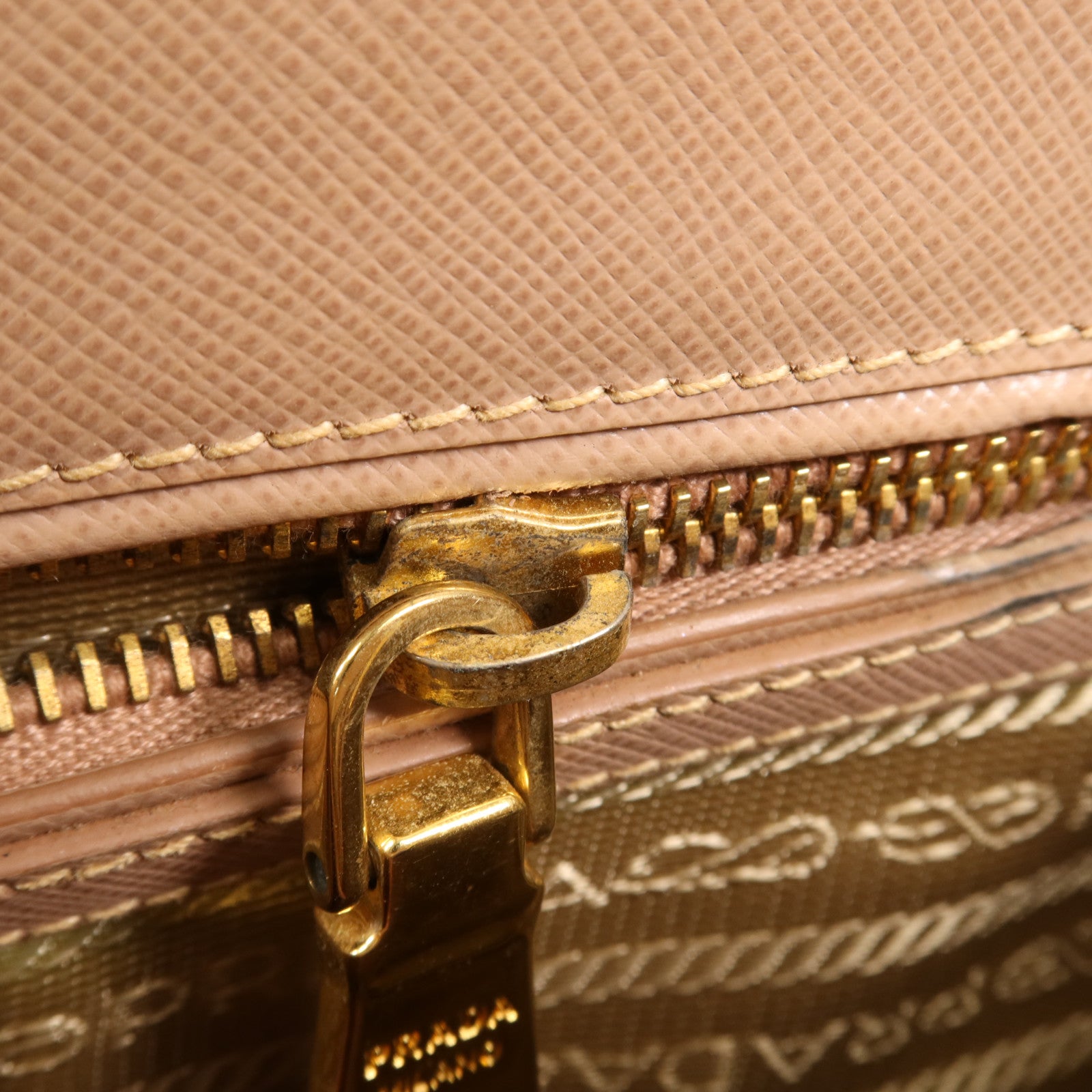 PRADA 牛皮皮革Galleria金扣手挽肩背兩用袋