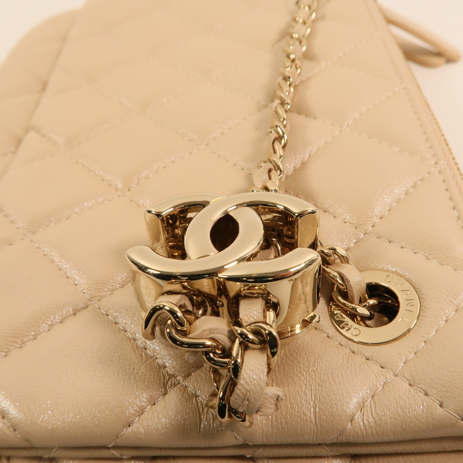 CHANEL 羊皮皮革Drawstring Double Zip Crossbody Bag金扣鏈帶肩背袋