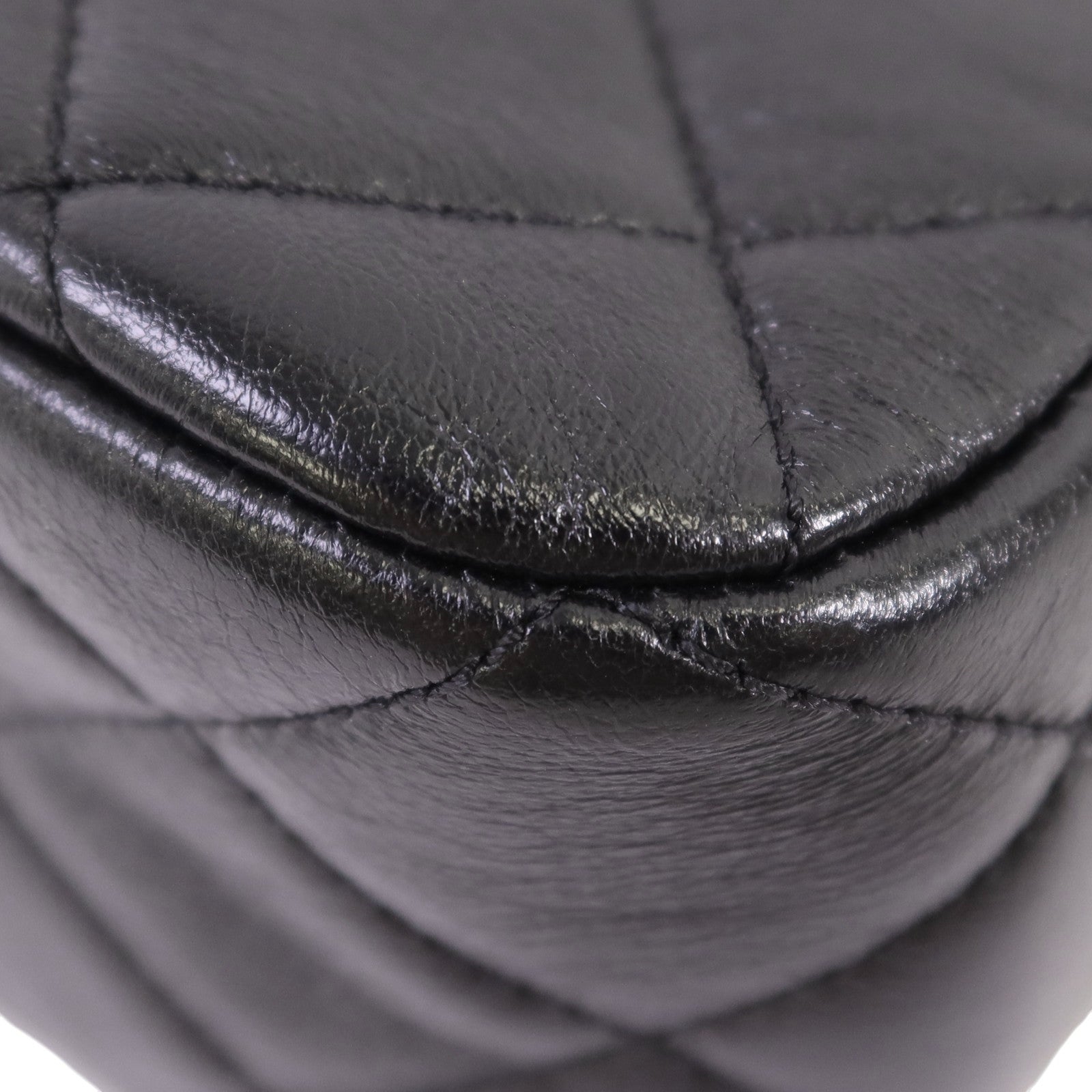CHANEL 【激減優惠】羊皮皮革Hobo Bag金扣鏈帶肩背袋