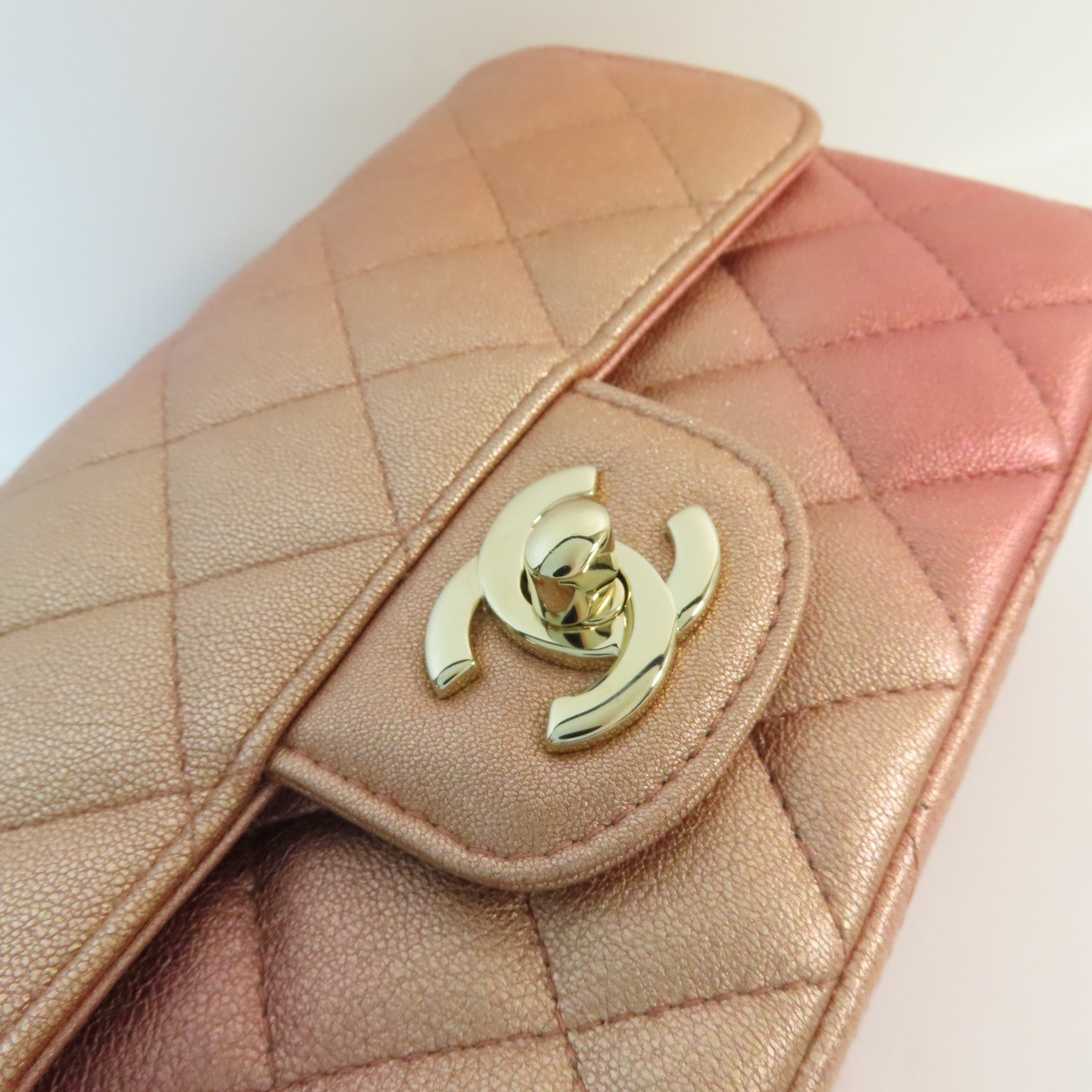 CHANEL 牛皮皮革Mini Classic 20金扣鏈帶肩背袋