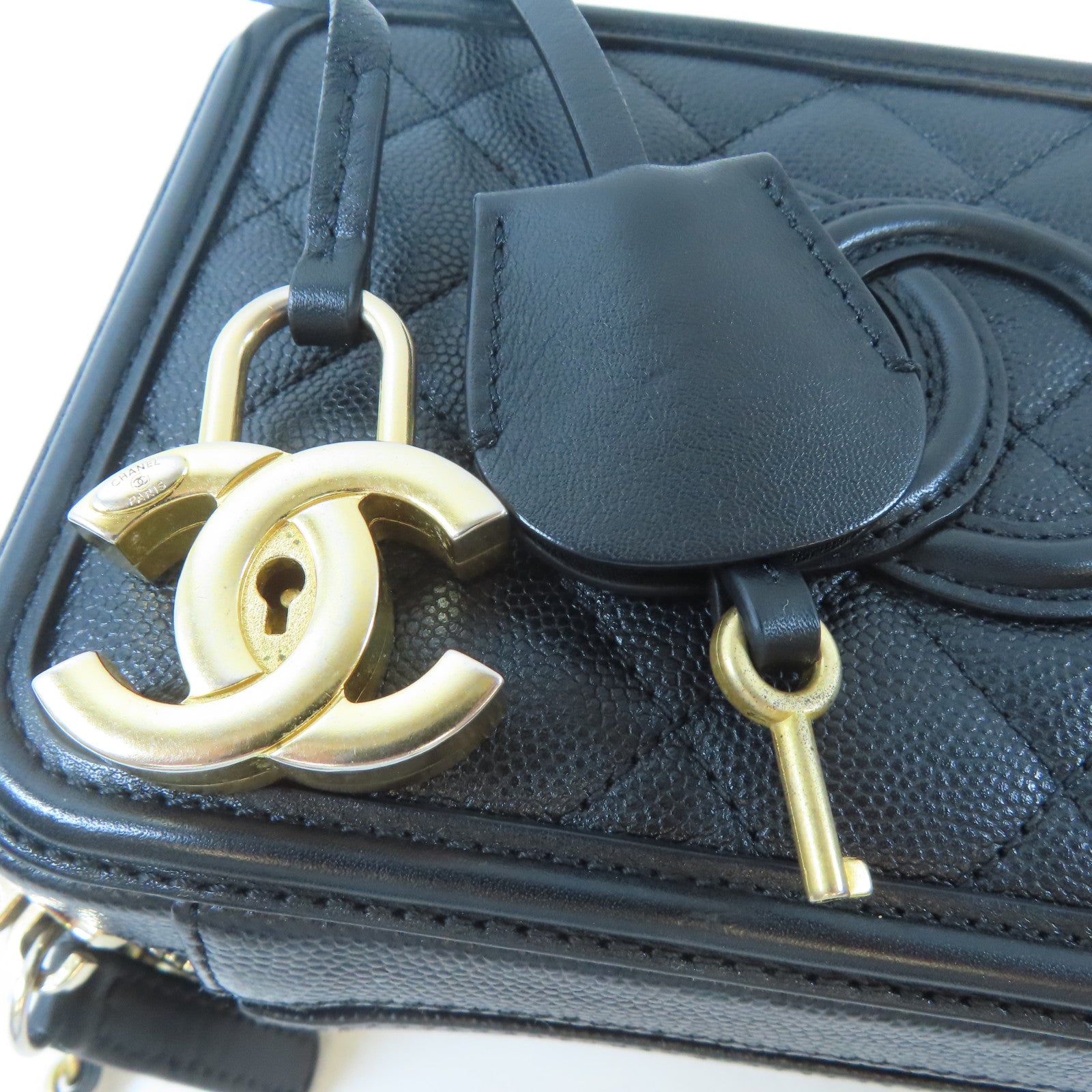 CHANEL 【激減優惠】菱格Caviar皮革Vanity Case金扣鏈帶手挽肩背兩用袋黑色