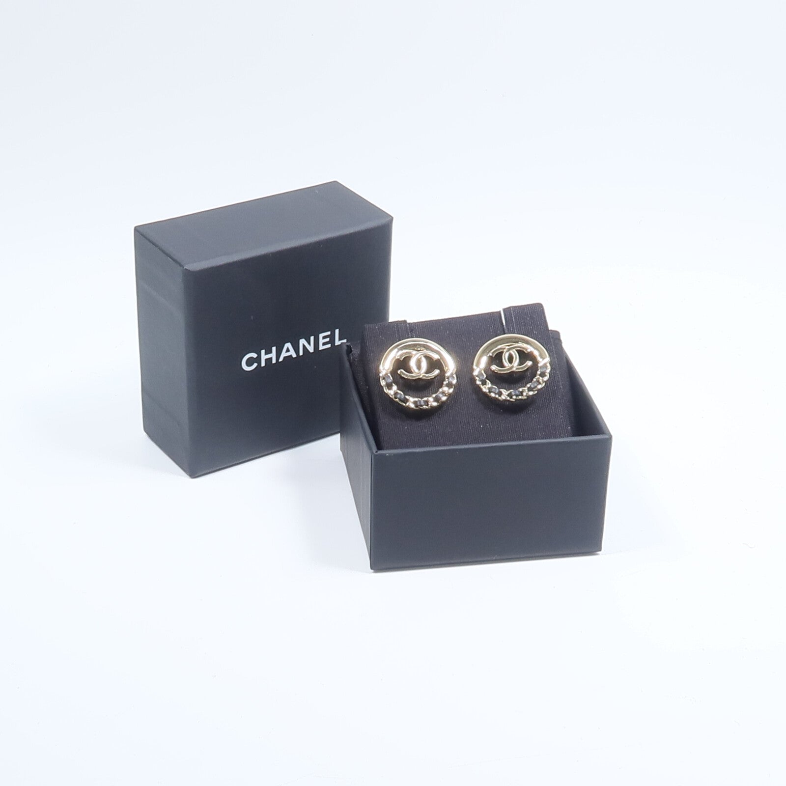 CHANEL 金屬/羊皮皮革Leather-Woven Chain CC Circle Earrings耳環