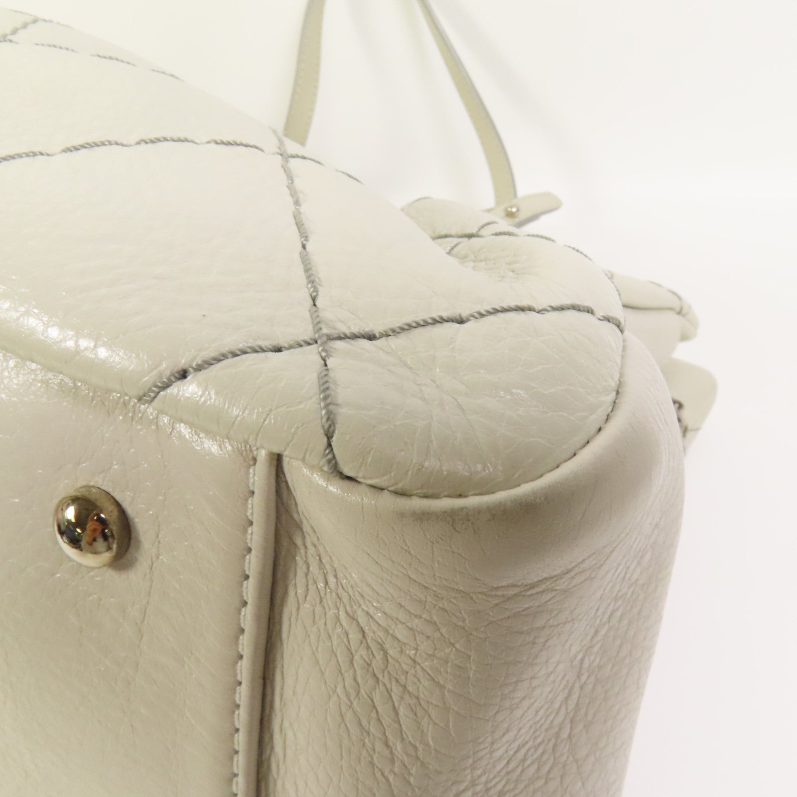 CHANEL 牛皮皮革Chain Shoulder銀扣肩背袋