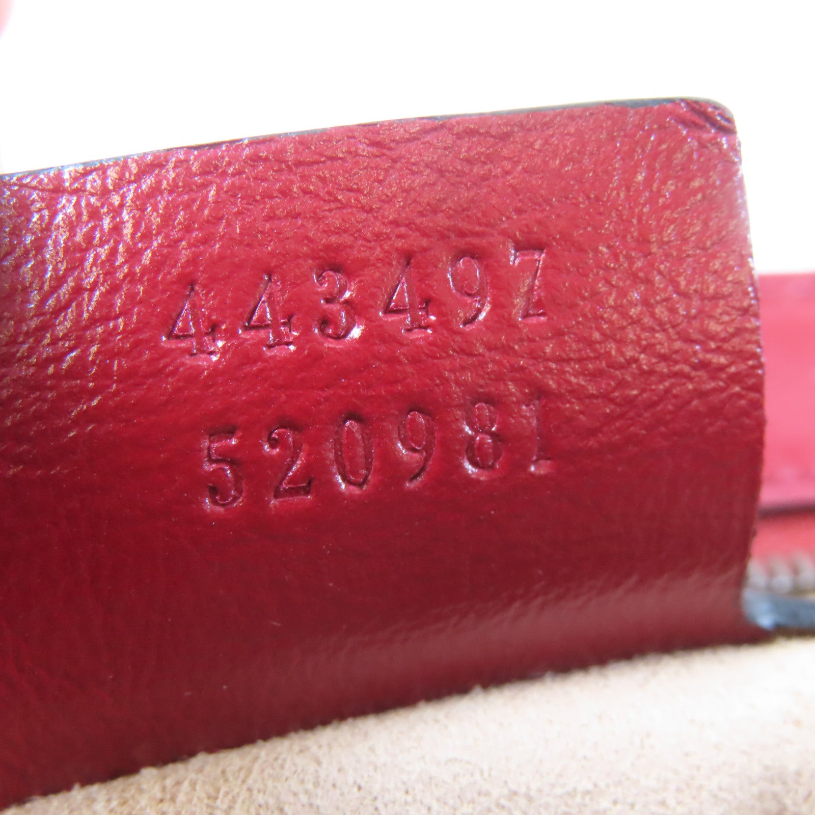 GUCCI 【激減優惠】斜紋牛皮皮革GG Marmont金扣鏈帶肩背袋黑色