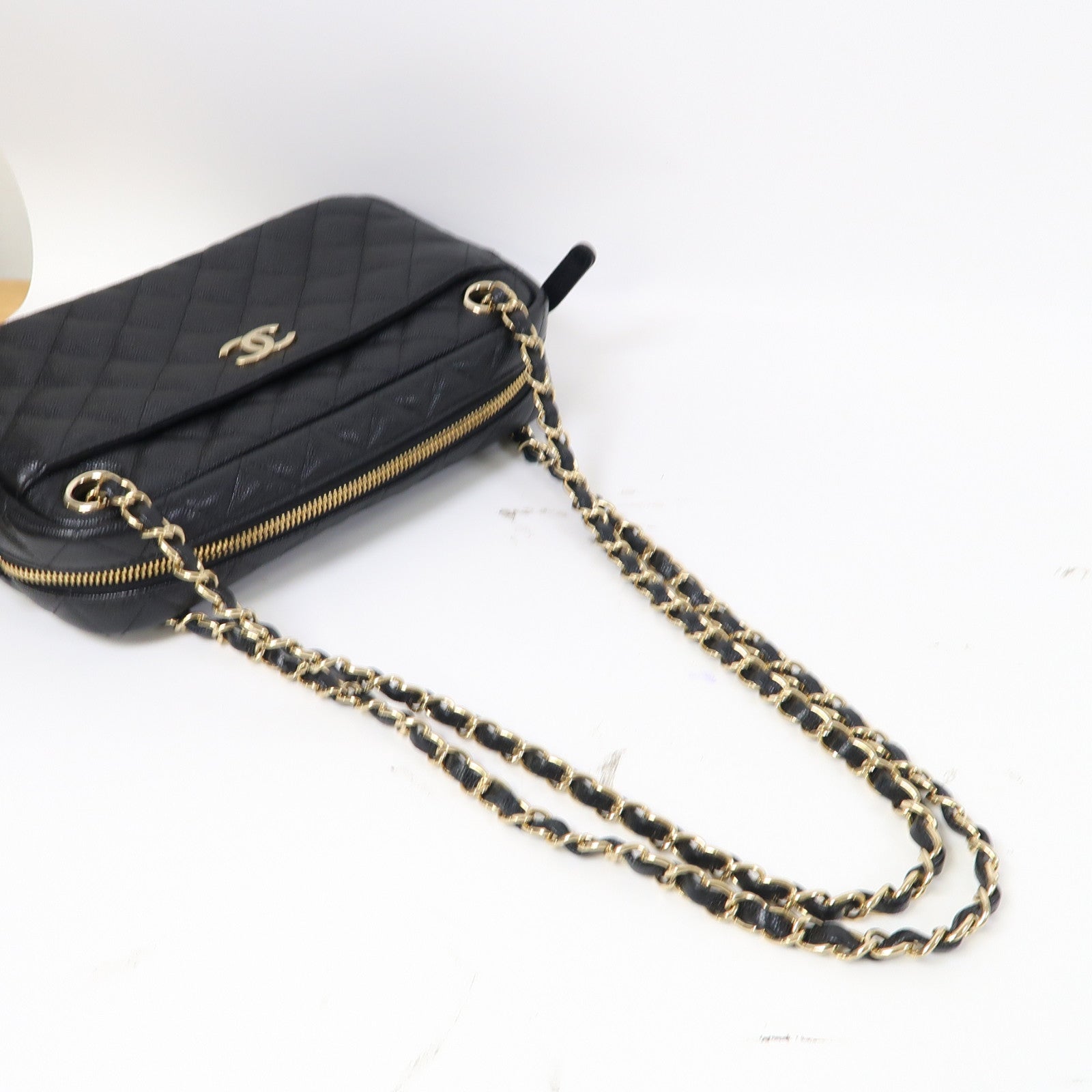 CHANEL 菱格Caviar皮革Chain Shoulder金扣鏈帶肩背袋黑色