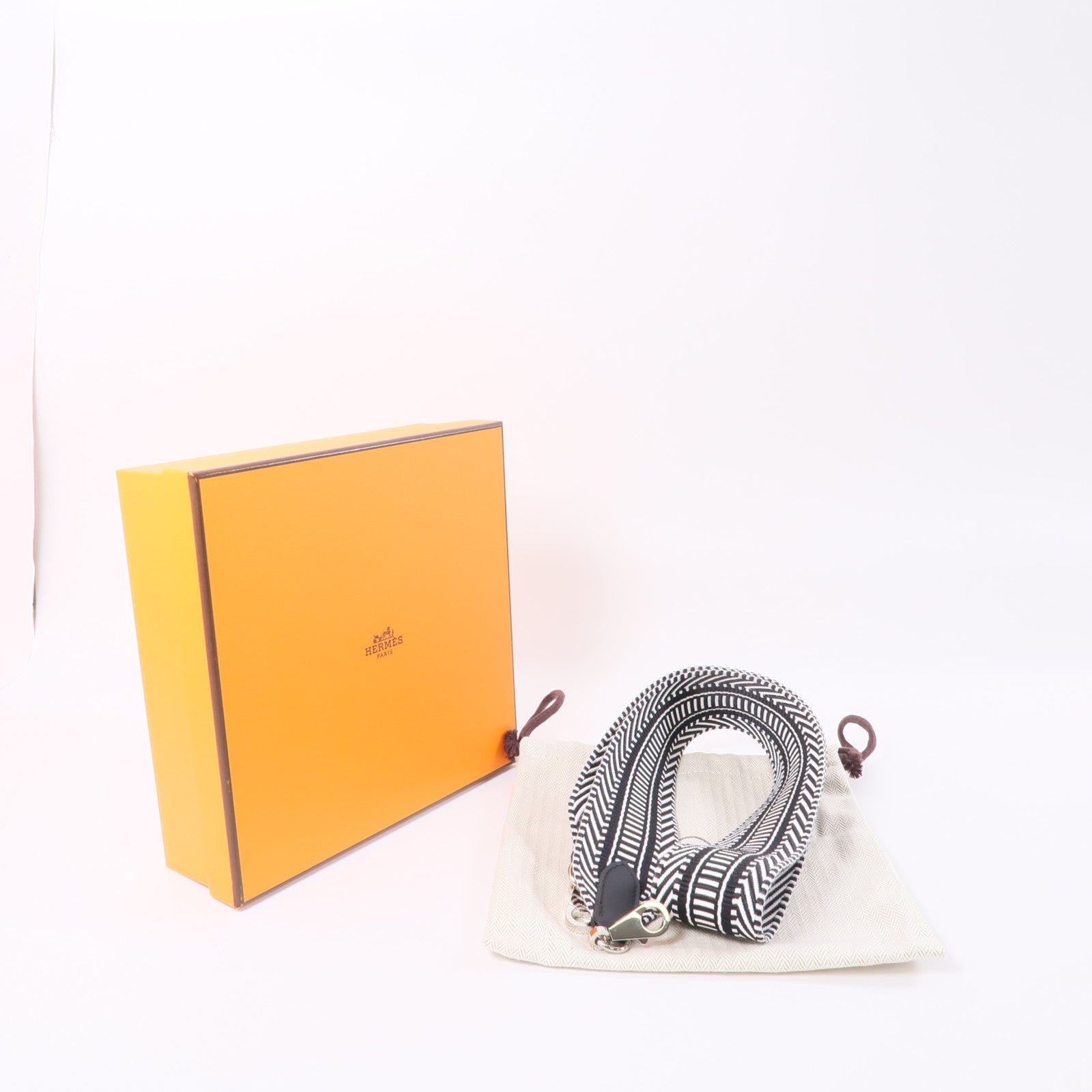 HERMES 帆布Sangle Cavele Strap肩帶黑色/白色