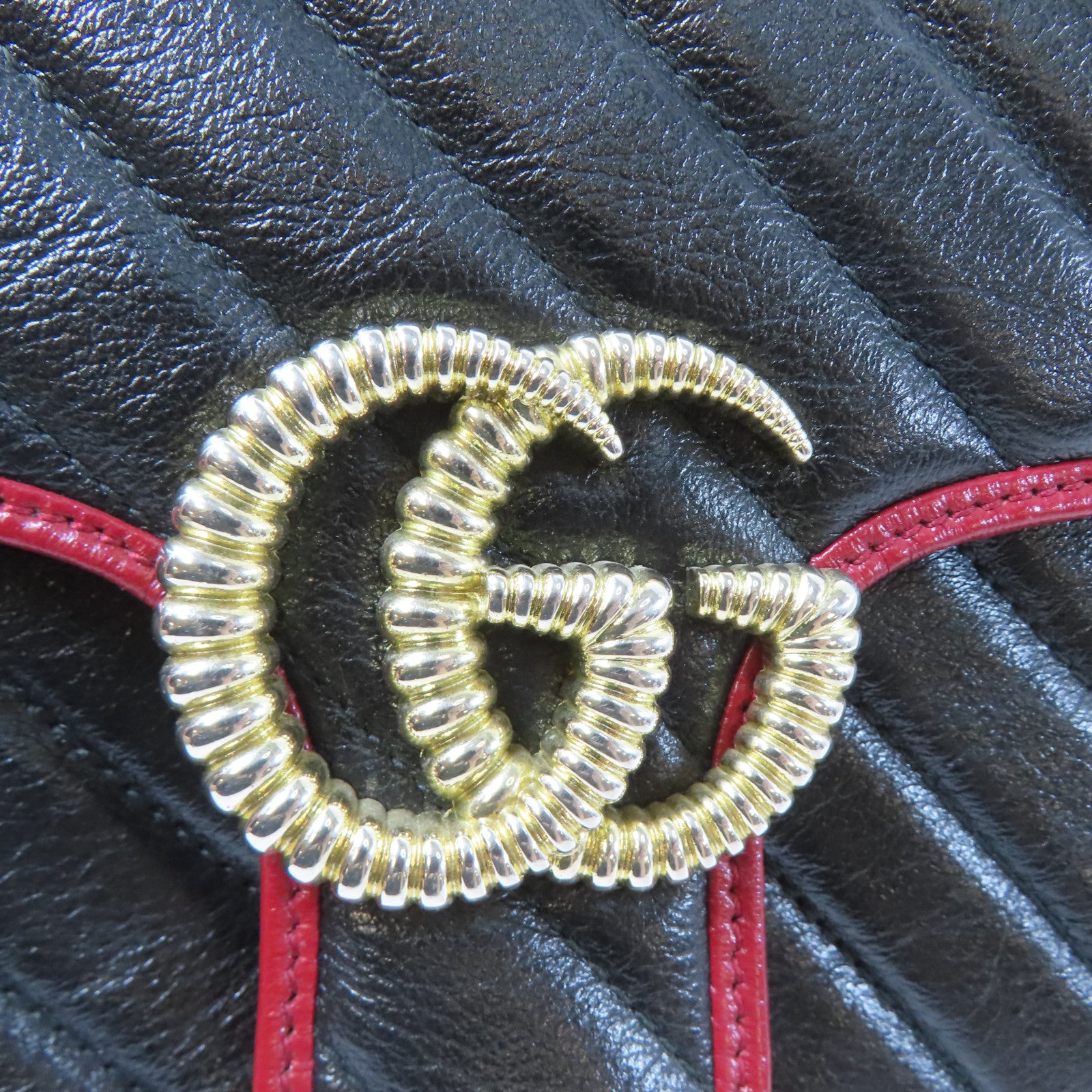 GUCCI 【激減優惠】斜紋牛皮皮革GG Marmont金扣鏈帶肩背袋黑色