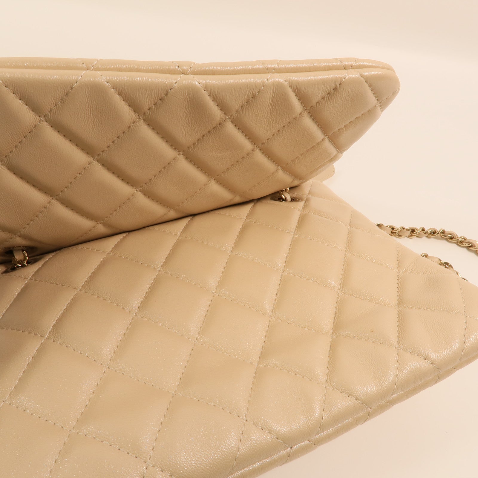 CHANEL 羊皮皮革Drawstring Double Zip Crossbody Bag金扣鏈帶肩背袋